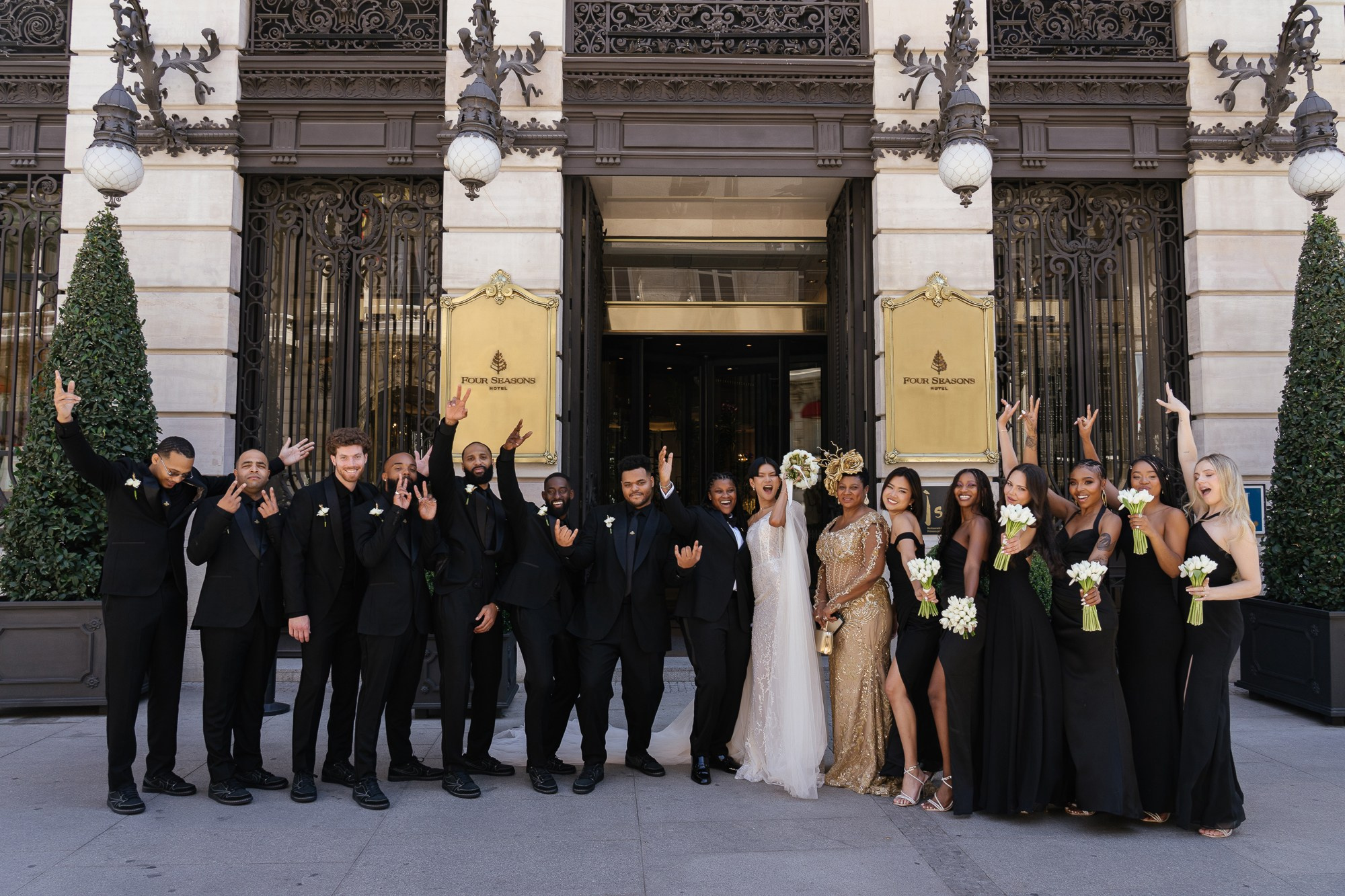 Wedding in famous Four Seasons Hotel, Madrid. Wedding photographer videographer Spain