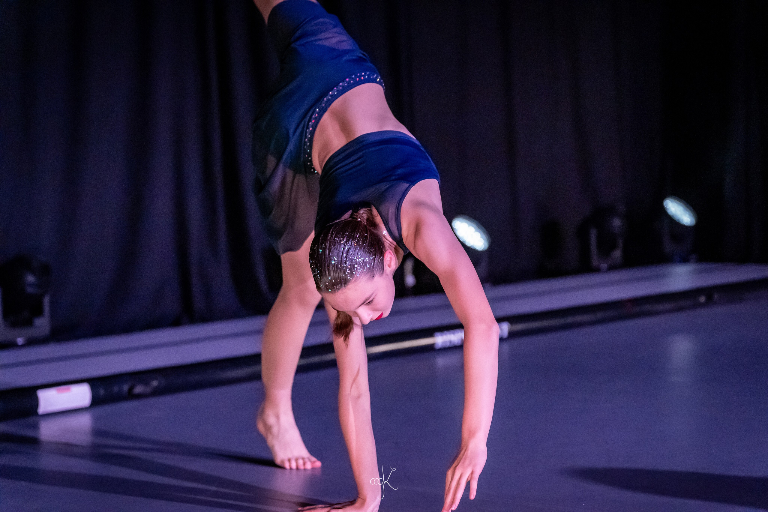 Dance Showcase I: Boundless / Acroflex Acrobatic Arts. Expect Miracles Photography by Kate & Andrew