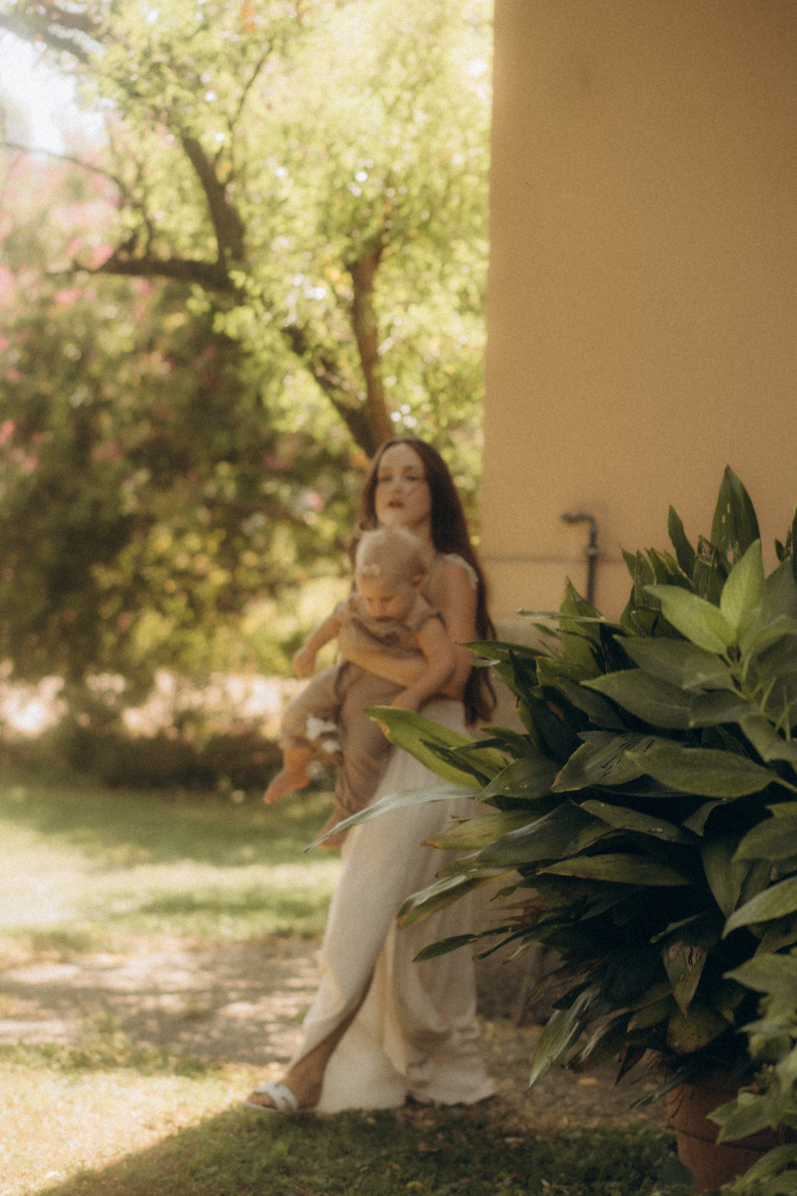 Maman et fille: la tendresse intemporelle. Семейный фотограф во Франции (Мец, Люксембург)