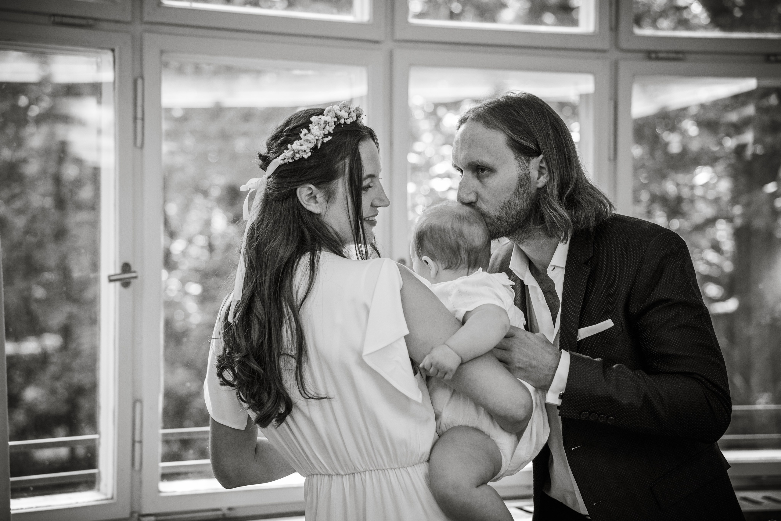 Kleine Familienhochzeit im Standesamt Mandlstrasse 14. Hochzeitsfotograf München Taufe Familienfotograf Tanja Mauke