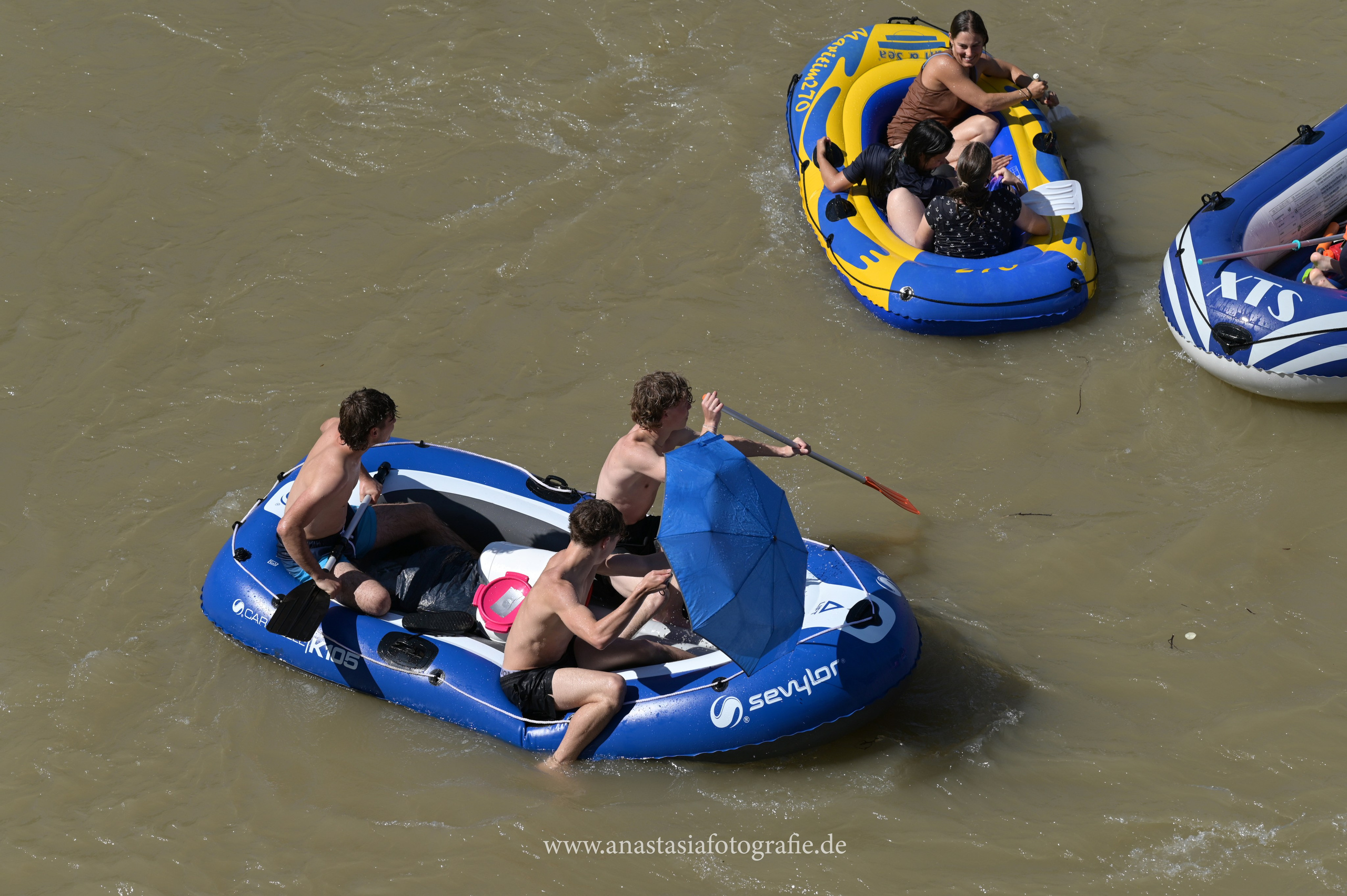 Nabada Ulm 2025. Newbornfotograf Kinderfotograf Ulm Familienfotograf Anastasia Neu-Ulm