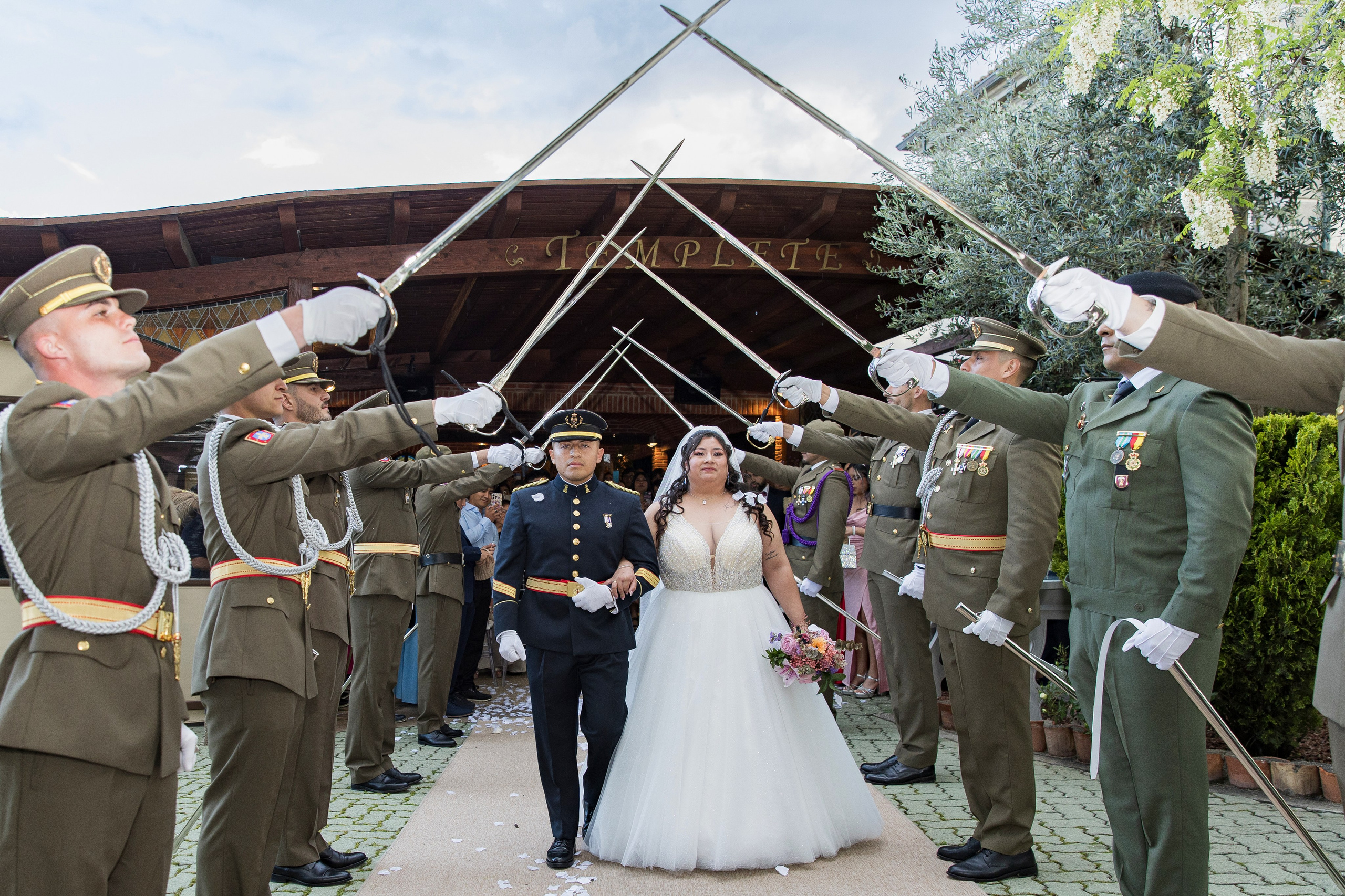 Alisan & Christofer – 2 de mayo de 2025. Rainbox Estudio de Fotografía