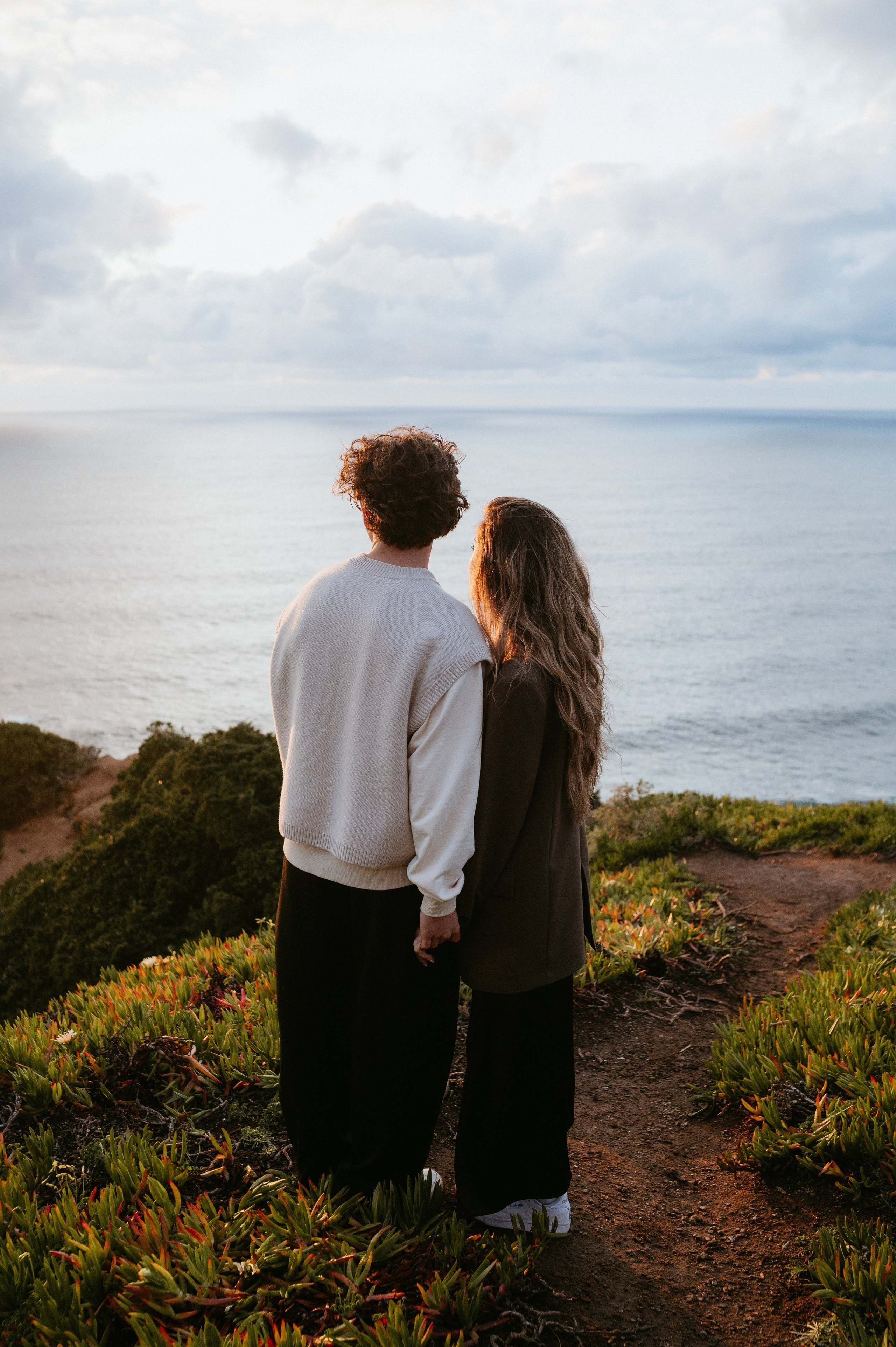 Praia da Ursa – ședință foto de cuplu într-un loc magic din Portugalia. Valentin Melen - fotograf de nunta 🤍
