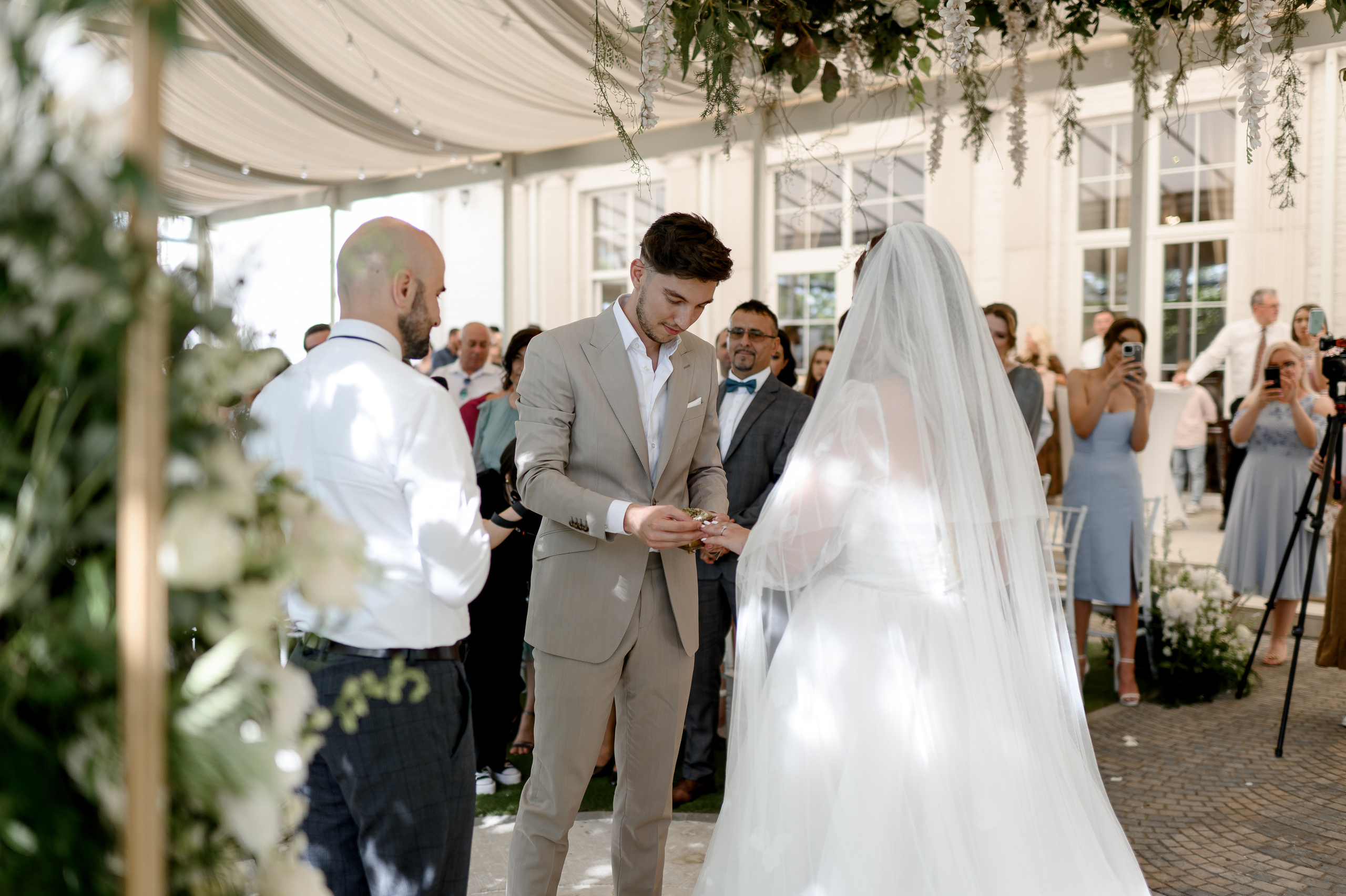 Celine and Alex | Classy wedding with a twist. Wedding photographer and videographer based in Timisoara, Romania