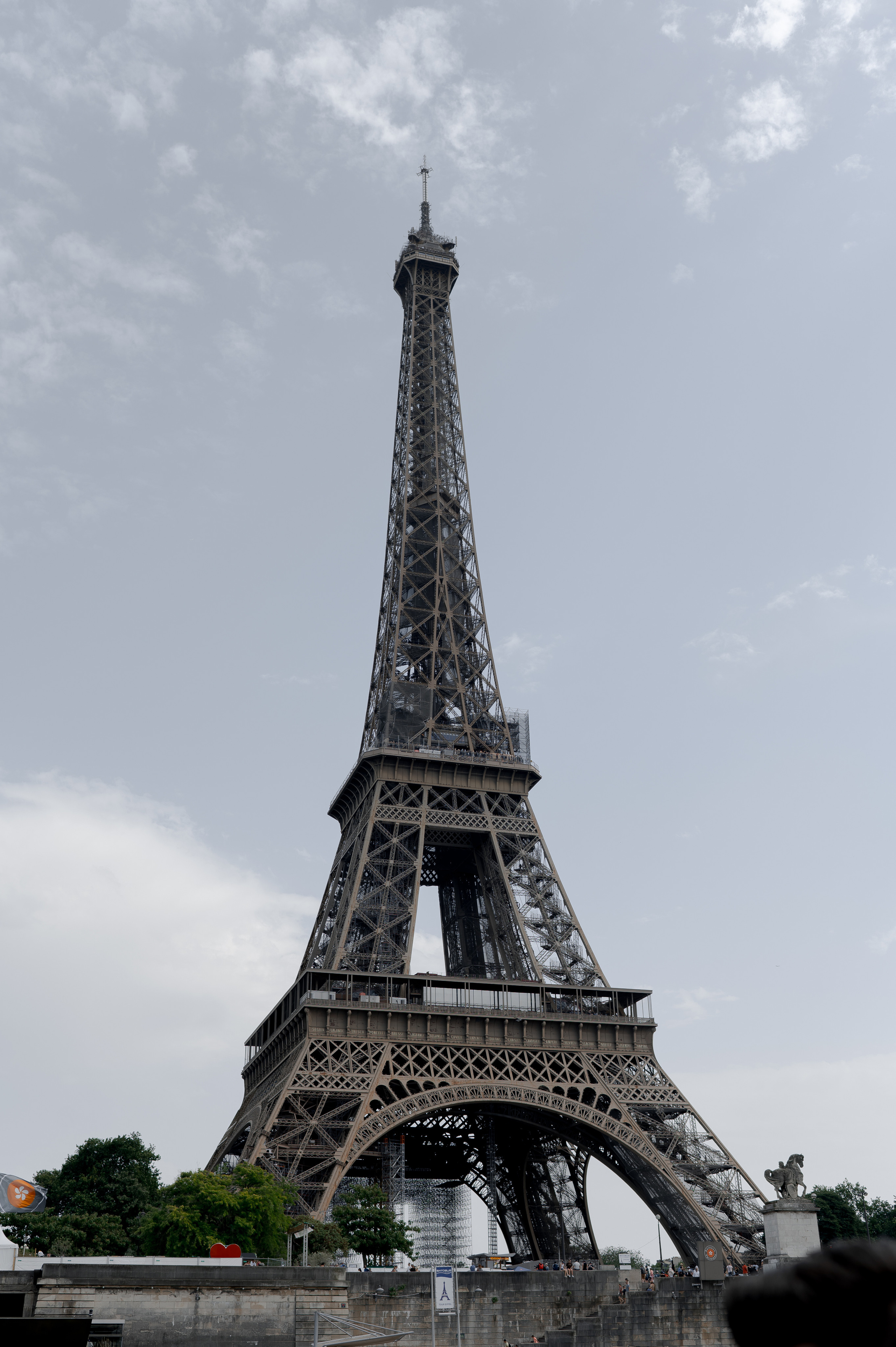 Romantic Wedding on the Seine in Paris photography by Sorin and Patricia wedding destination photography and film