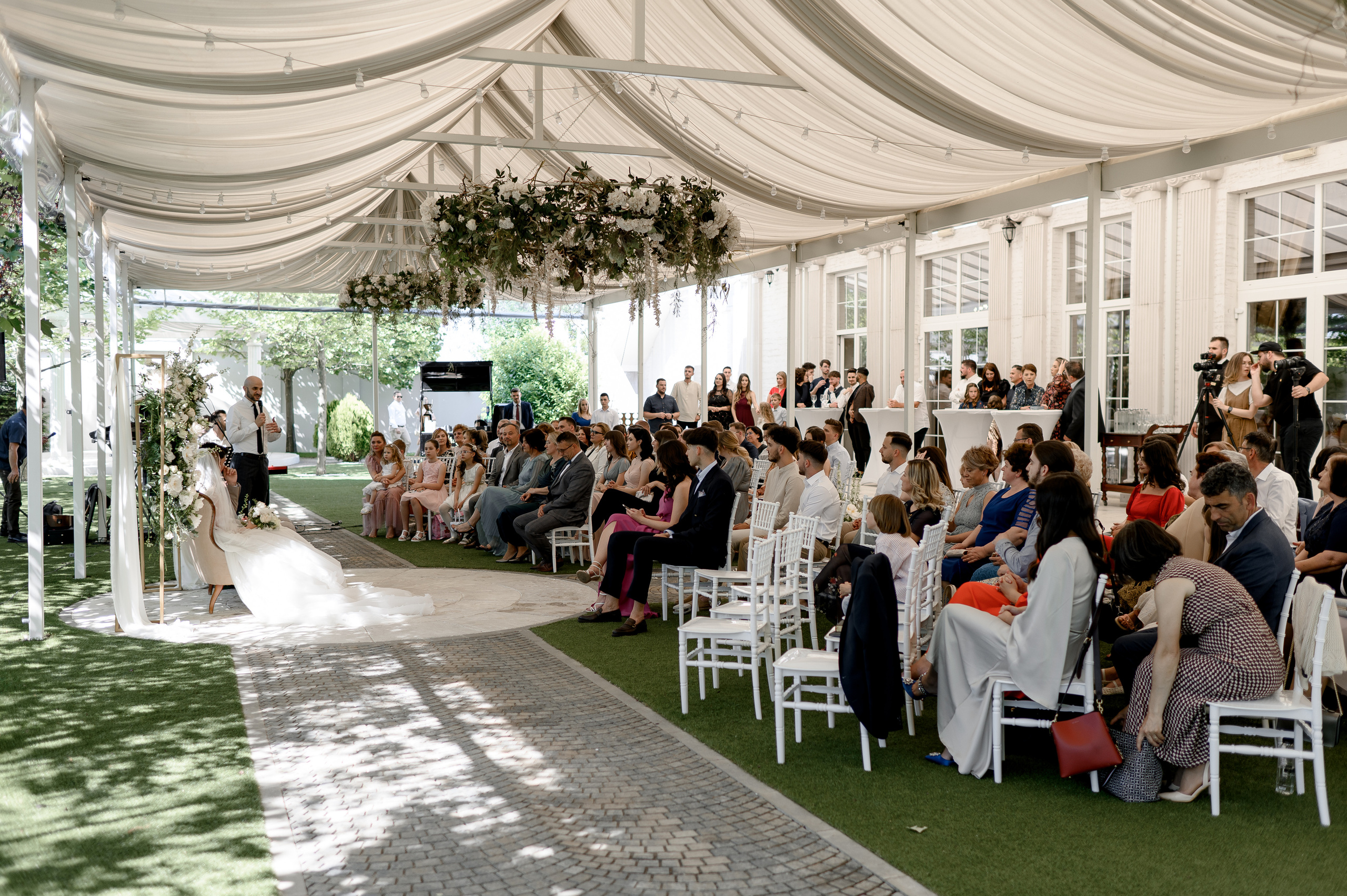 Celine and Alex | Classy wedding with a twist. Wedding photographer and videographer based in Timisoara, Romania