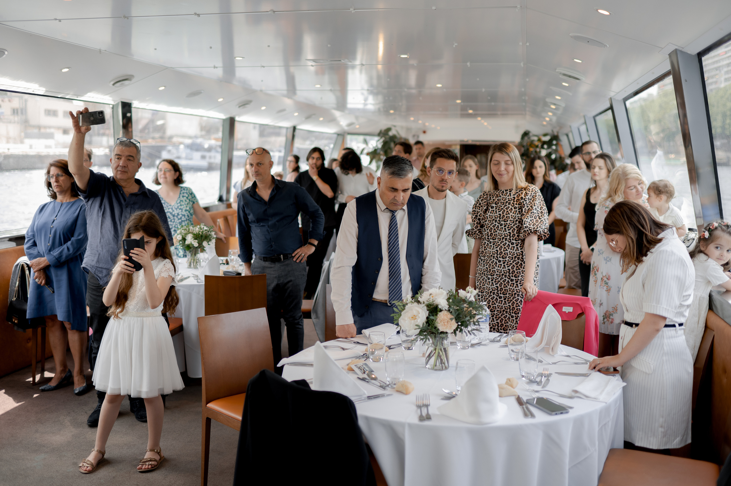 Paris Wedding on The Seine. Wedding photographer and videographer based in Timisoara, Romania