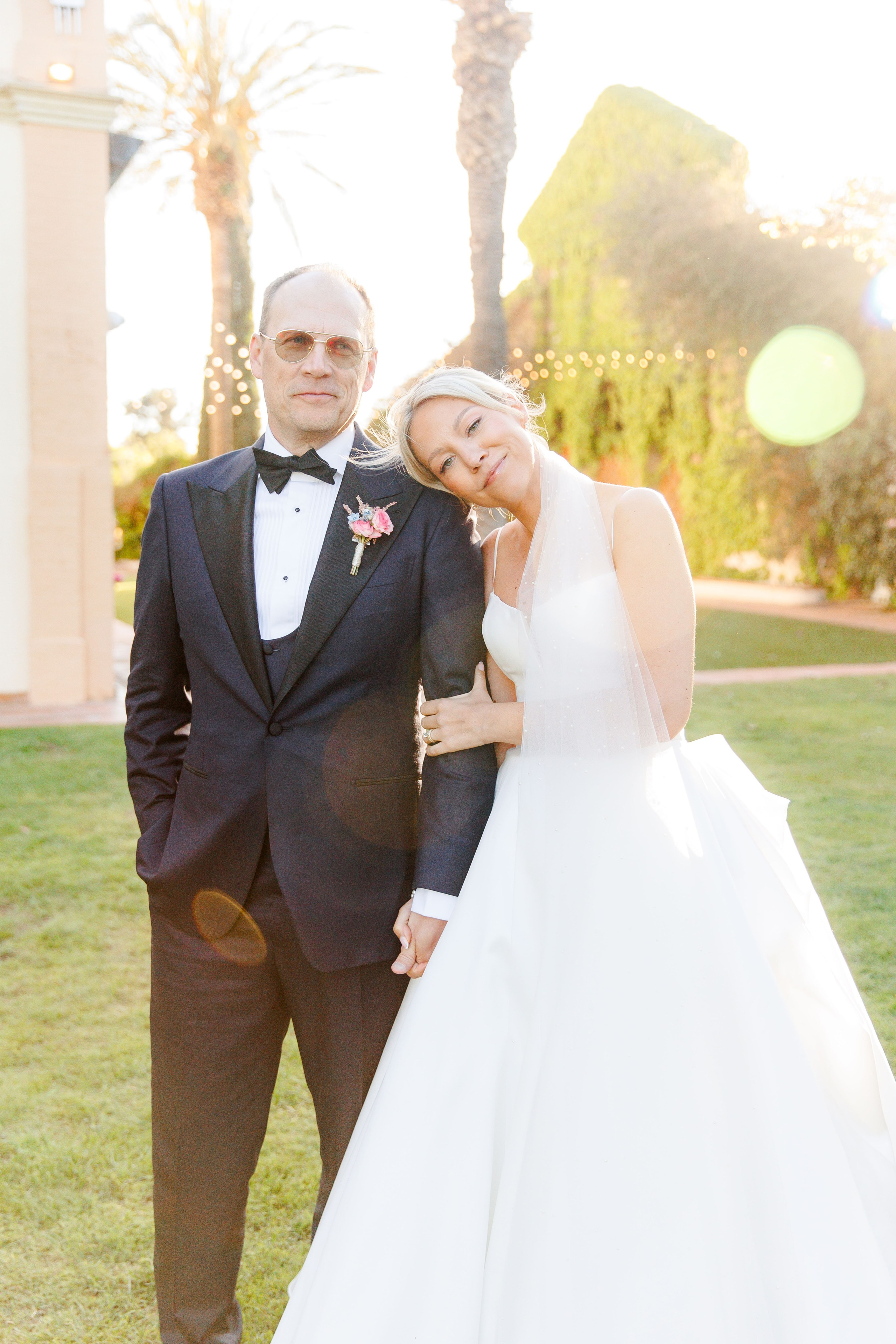 Romantic couple portraits at golden hour in Barcelona