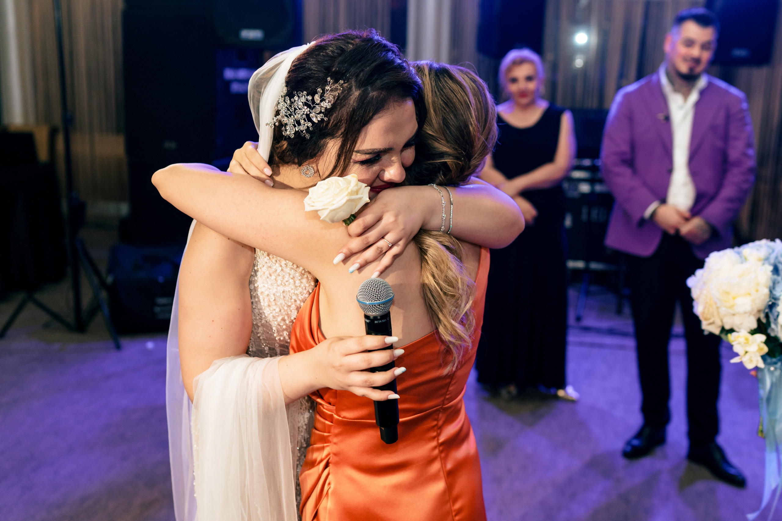 Crina & Cătălin. Acasă