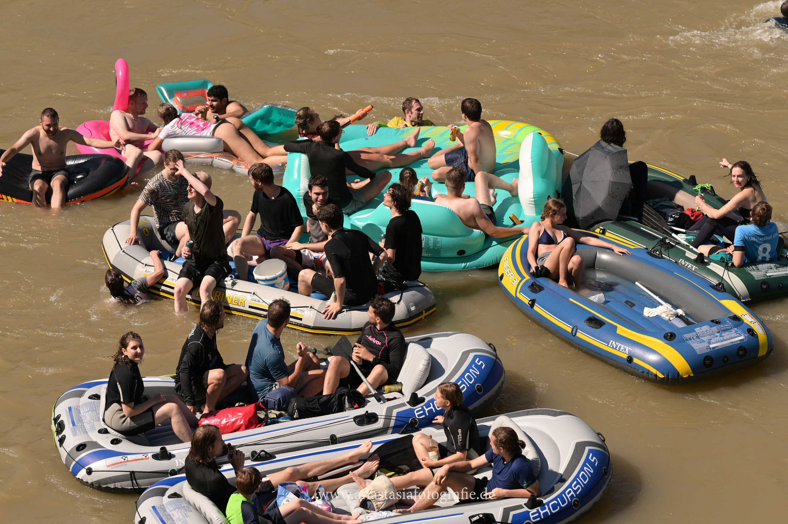 Nabada Ulm 2025. Newbornfotograf Kinderfotograf Ulm Familienfotograf Anastasia Neu-Ulm