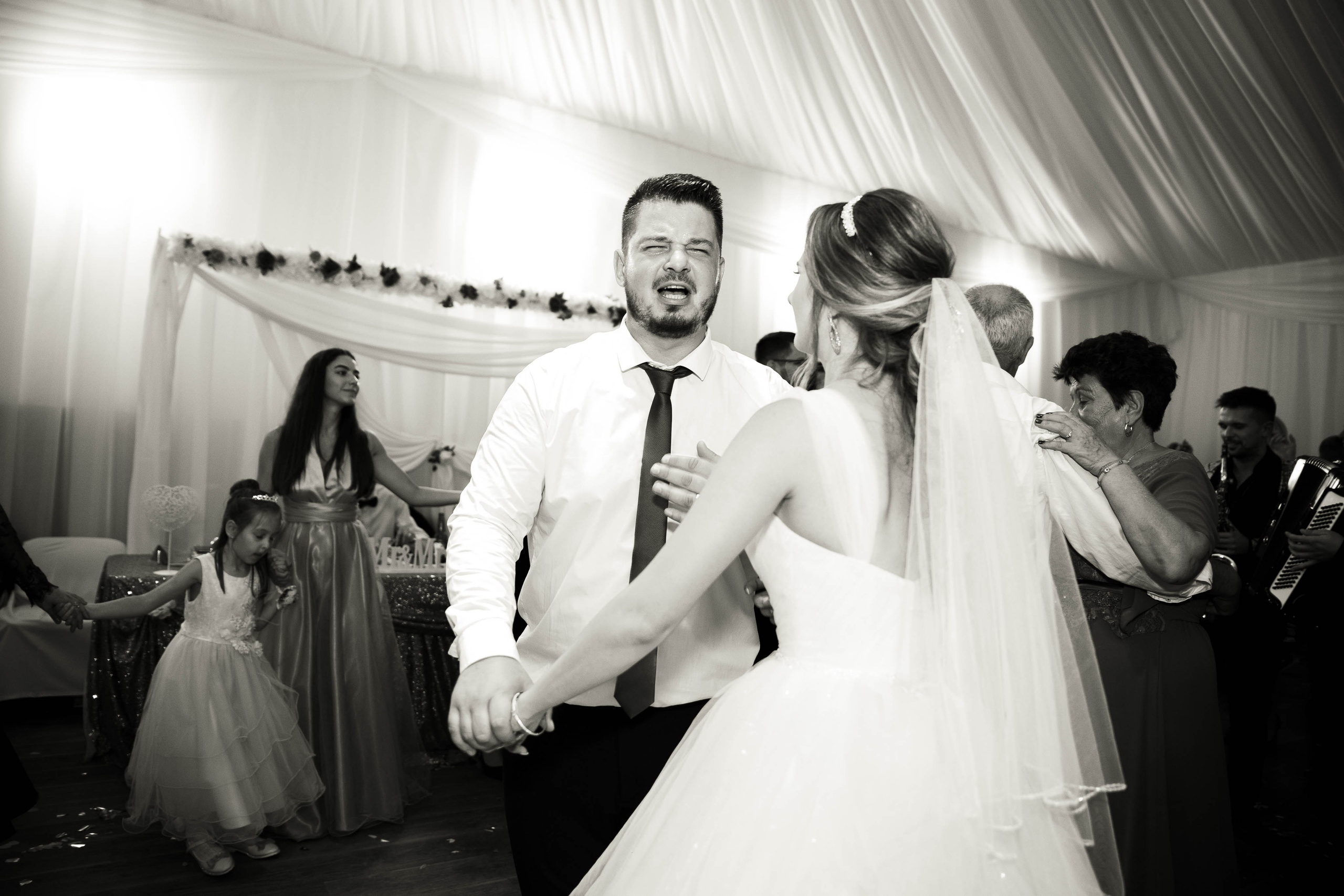 Nuntă Valentin și Raluca. Fotograf de nuntă Balint Zsolt