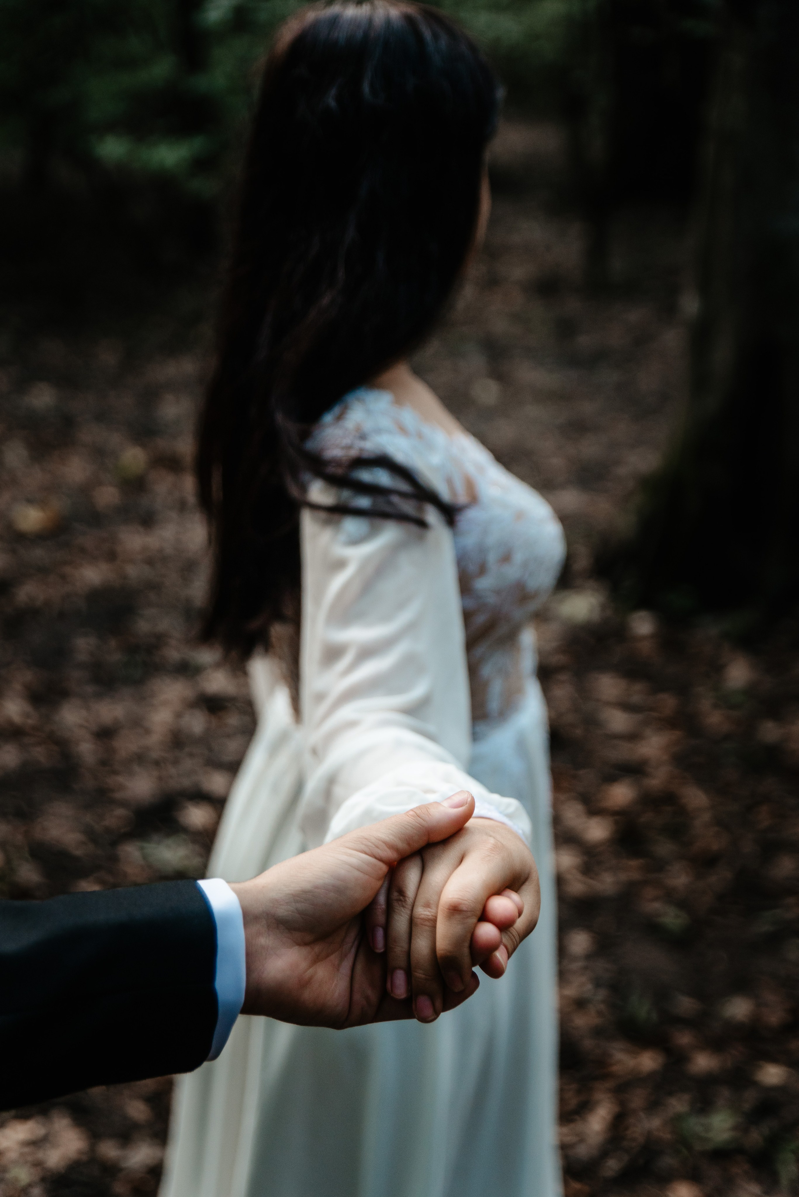 Ședința foto Trash the dress. Wedding photographer from Bucharest Eugen Elisei