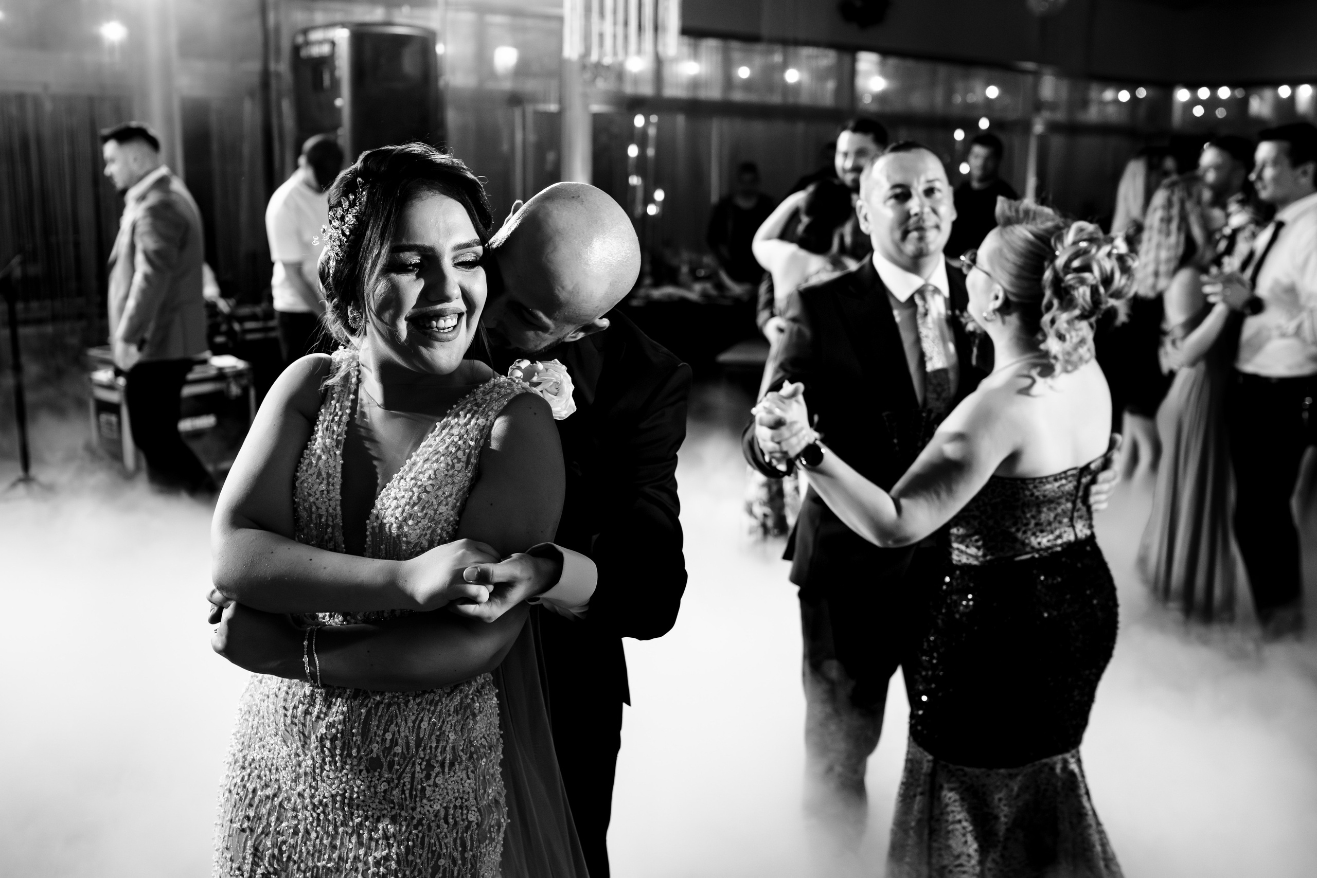 Crina & Cătălin. Acasă