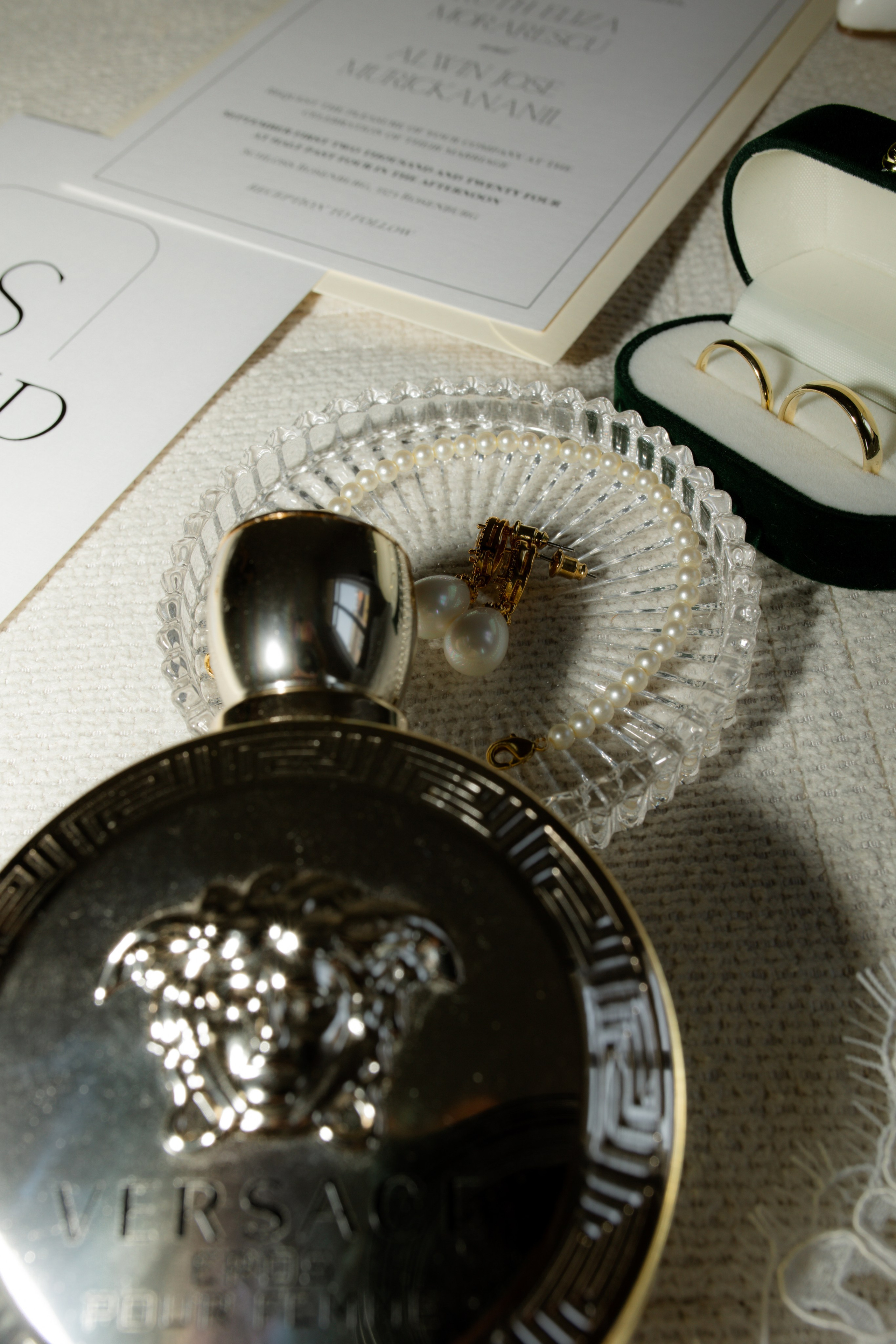 Elegant Castle Wedding in Austria | Alwin & Ruth’s Fairytale Celebration. Wedding photographer and videographer based in Timisoara, Romania