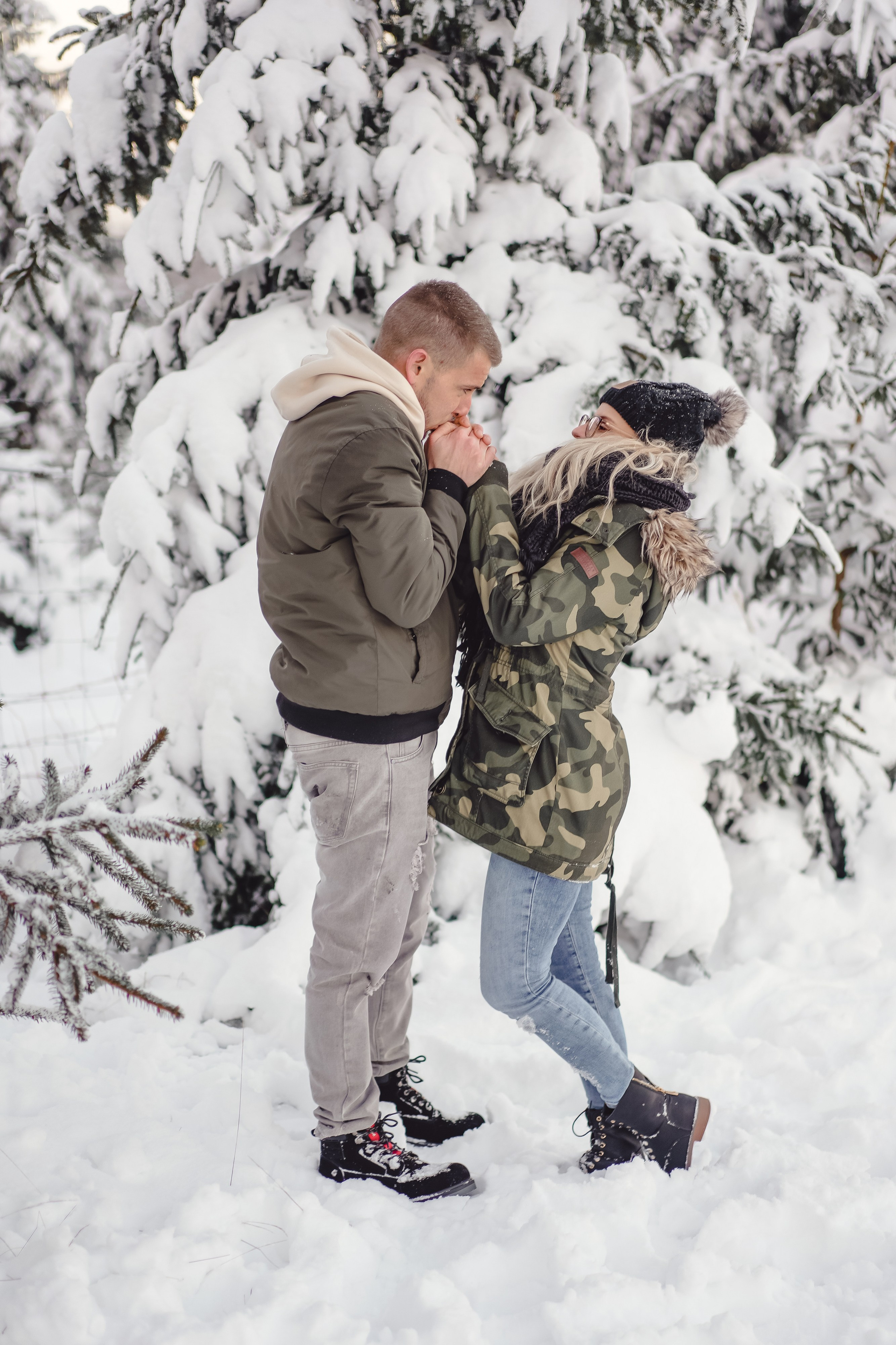 Winter Lovestory. Portraitfotografie in Gründau Elena Ohnstedt