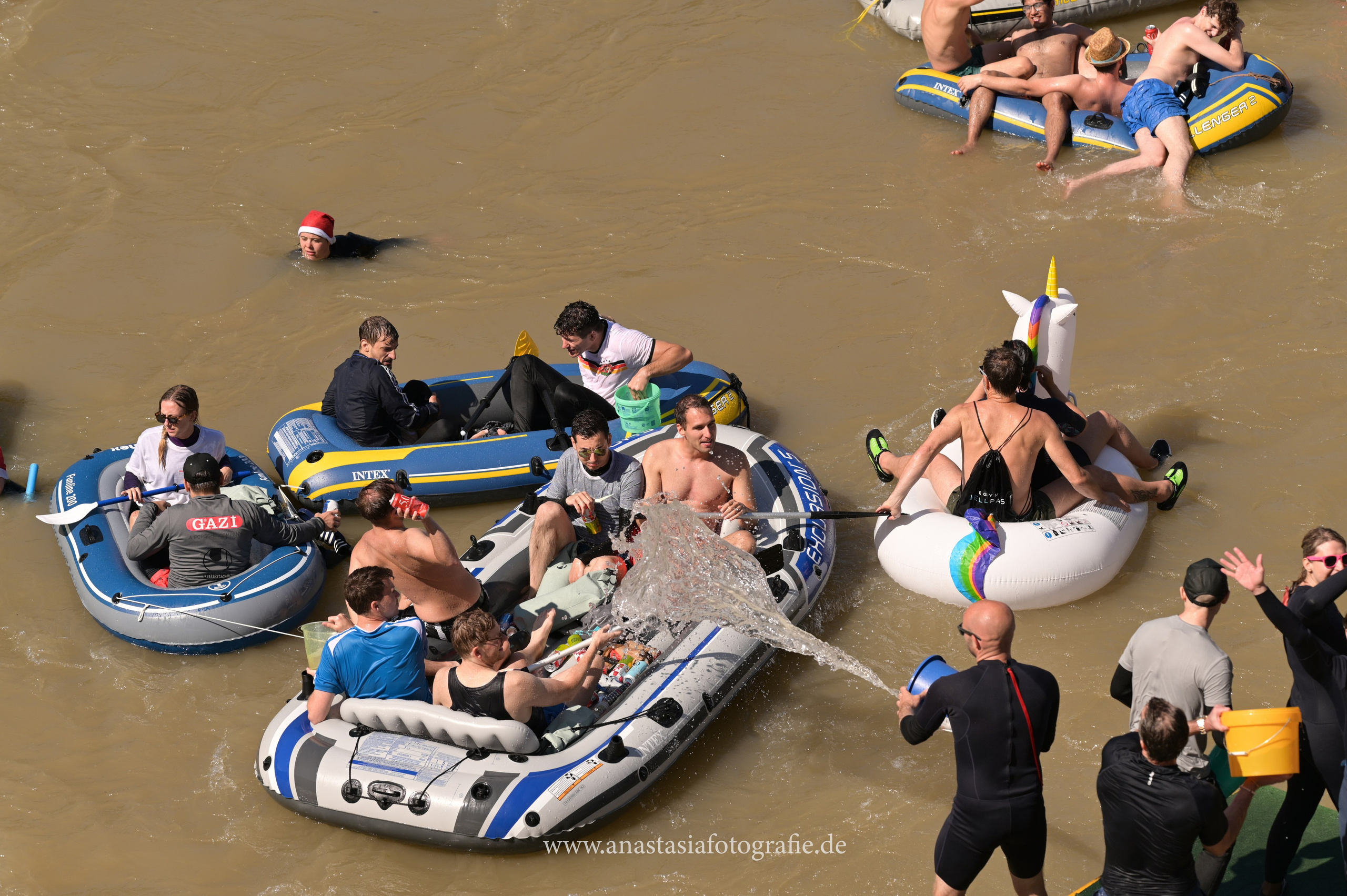 Nabada Ulm 2025. Newbornfotograf Kinderfotograf Ulm Familienfotograf Anastasia Neu-Ulm