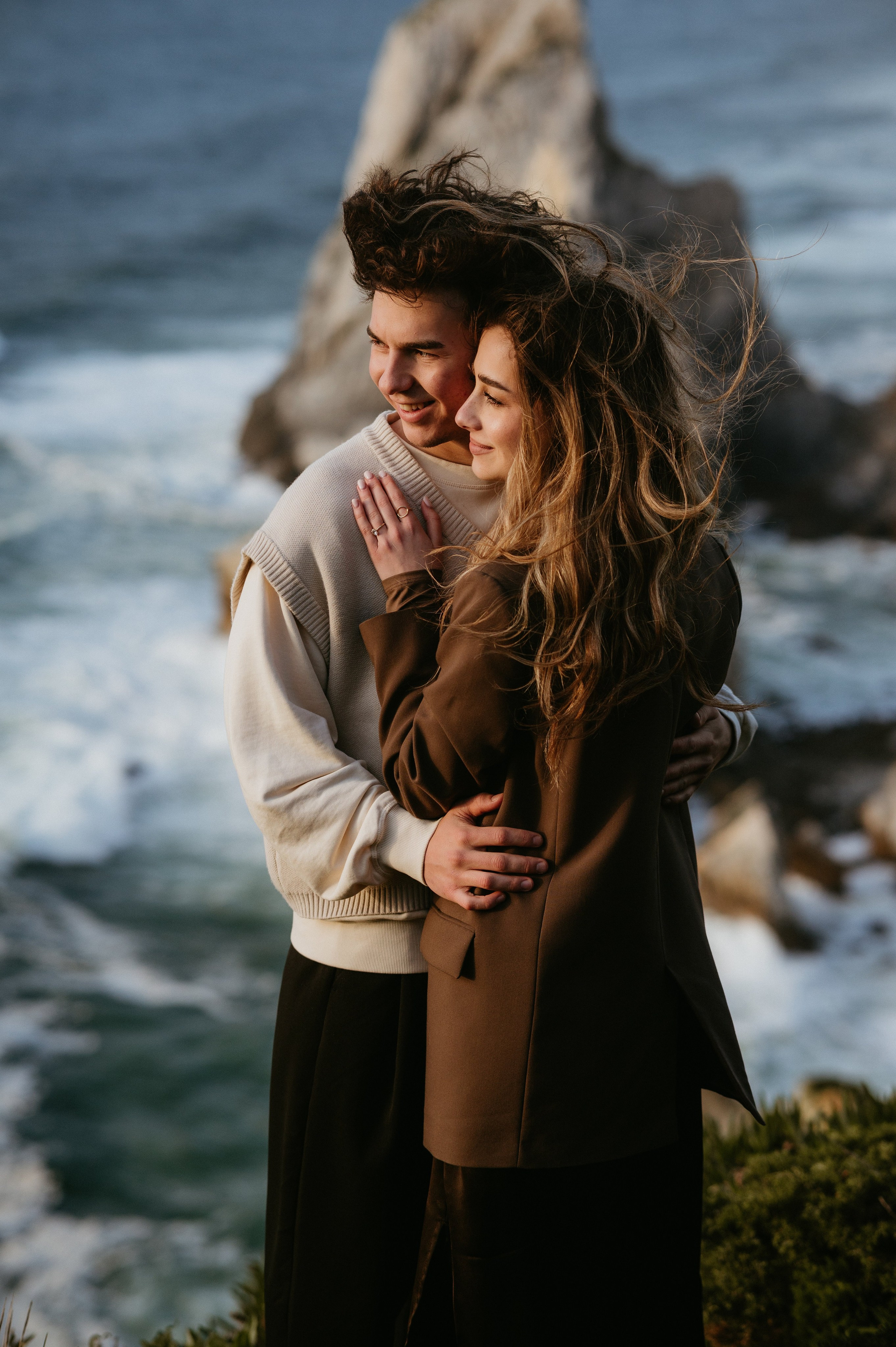 Praia da Ursa – ședință foto de cuplu într-un loc magic din Portugalia. Valentin Melen - fotograf de nunta 🤍