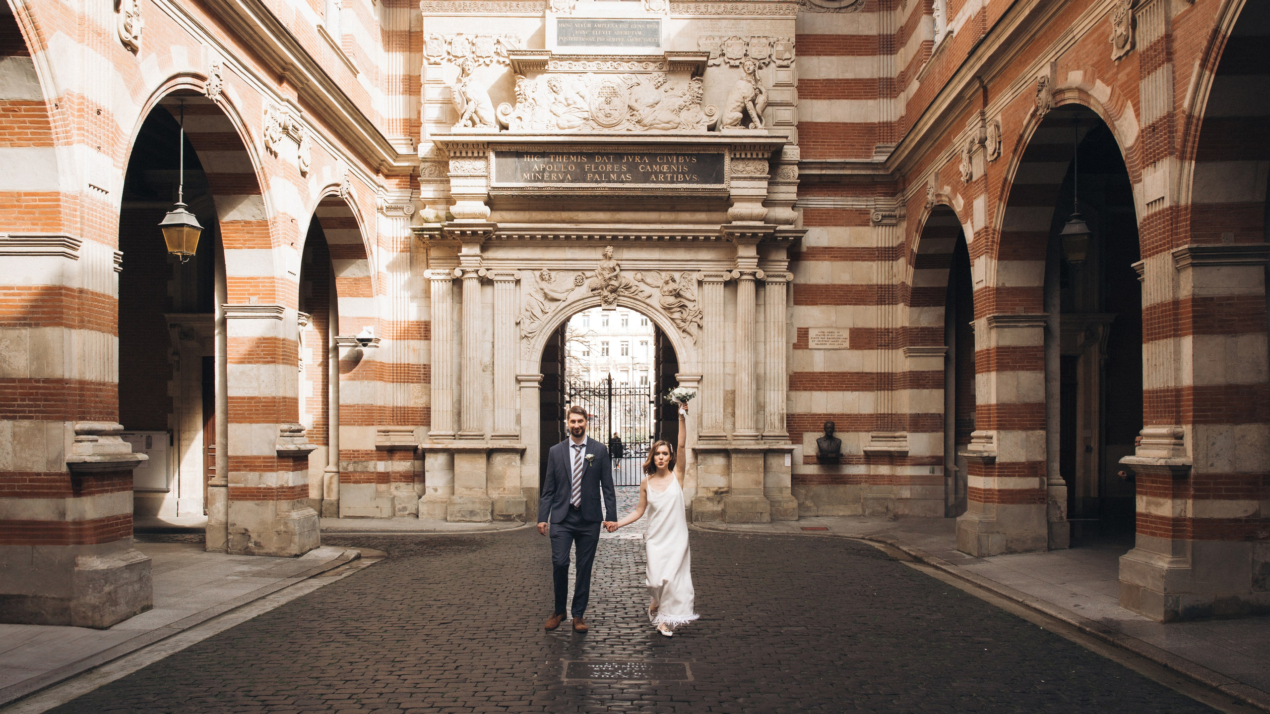 Камерная свадебная фотосессия в Тулузе для Анны и Жюльен. Евгения Смирнова — фотограф в Тулузе и юго-западной Франции