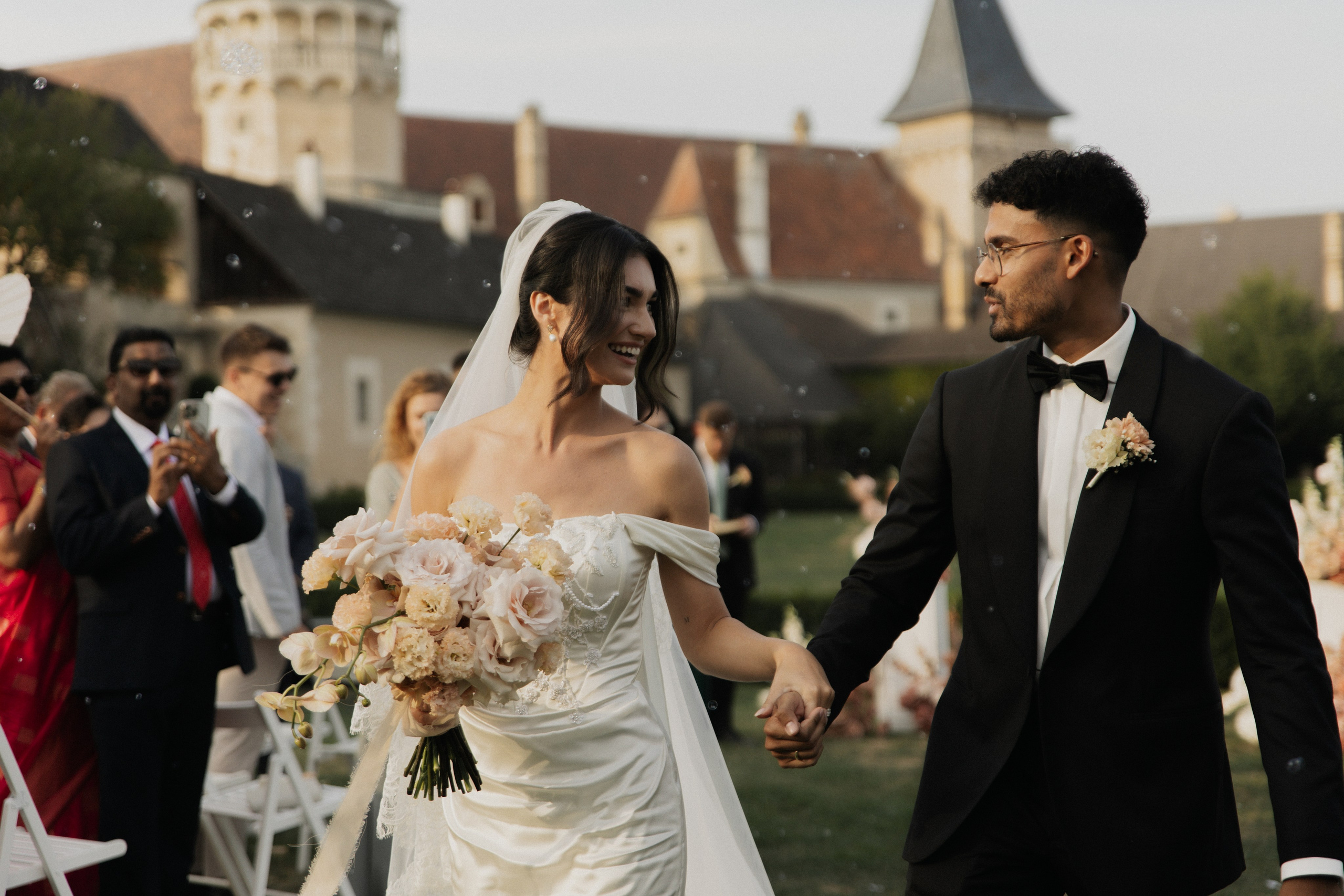 Elegant Castle Wedding in Austria | Alwin & Ruth’s Fairytale Celebration. Wedding photographer and videographer based in Timisoara, Romania