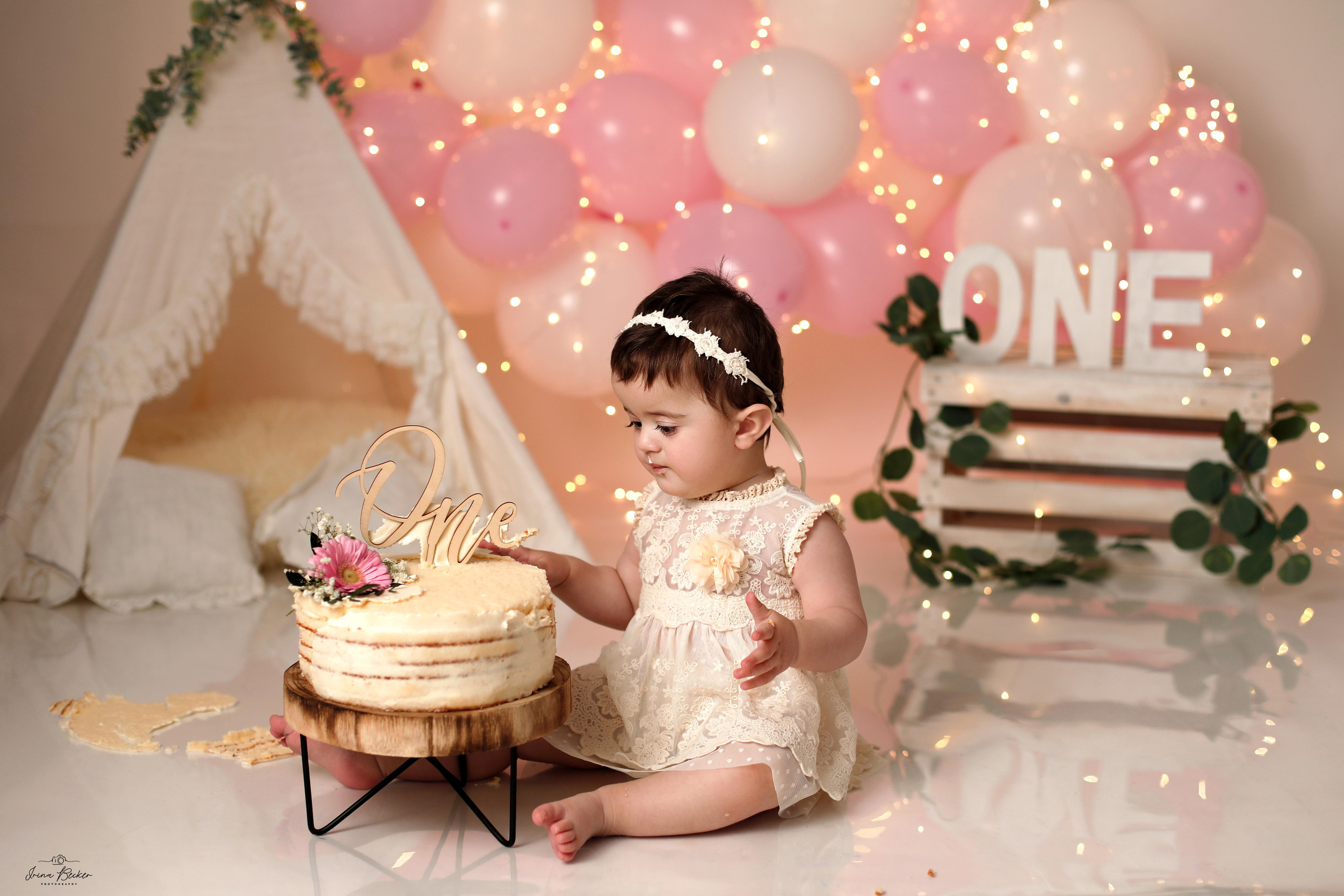 Babyfotograf Ulm; Babyfotograf Neu-Ulm; Babyfotograf Münsingen; Babyfotograf Metzingen; Babyfotograf Göppingen; Babyfotograf Tübingen; Babyfotograf Memmingen; Babyfotograf Reutlingen; Babyfotograf Stuttgart; Babyfotograf Günzburg; Babyfotograf Biberach an der Riss; Babyfotograf Alb-Donau-Kreis; Babyfotograf Bad Saulgau; Babyfotograf Bad Waldsee; Babyfotograf Ehingen; neugeborenenfotografie Ulm; neugeborenenfotografie Neu-Ulm; neugeborenenfotografie Stuttgart; neugeborenenfotografie Metzingen; neugeborenenfotografie Münsingen; neugeborenenfotografie Bad Saulgau; neugeborenenfotografie Bad Waldsee; neugeborenenfotografie Ehingen; neugeborenenfotografie Langenau; neugeborenenfotografie Ravensburg; neugeborenenfotografie Sigmaringen; Fograf Ulm; Fotograf Ehingen; Fotograf Bad Waldsee; Newborn Shooting Ulm; Babyshooting Ulm; Babyshooting Memmingen; Babyshooting Günzburg; Babyfotograf Laupheim; Babyfotograf Riedlingen; Babyfotograf Biberach an der Riß; pregnancy; Baby; Babyfotograf Biberach an der Riß; Babyfotograf Erbach; Babyfotograf Blaubeuren; Baby Photograph Ulm, cake-smash fotograf ulm, cake-smash stuttgart, cake-smash metzingen, erste geburtstag ulm, ein jahr alt