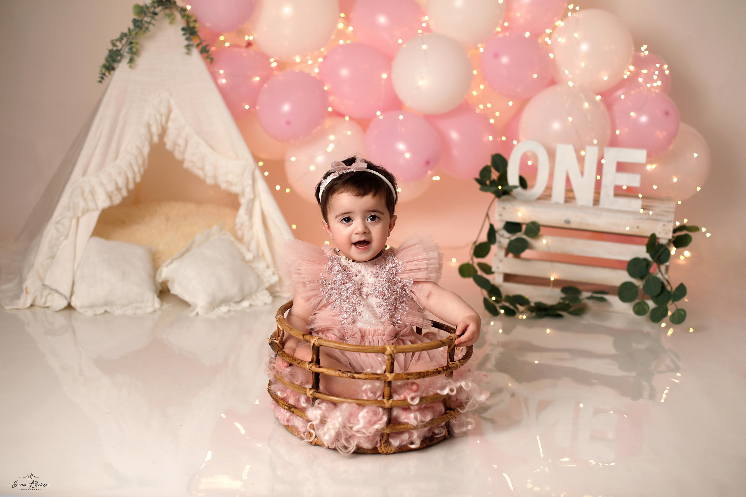 Babyfotograf Ulm; Babyfotograf Neu-Ulm; Babyfotograf Münsingen; Babyfotograf Metzingen; Babyfotograf Göppingen; Babyfotograf Tübingen; Babyfotograf Memmingen; Babyfotograf Reutlingen; Babyfotograf Stuttgart; Babyfotograf Günzburg; Babyfotograf Biberach an der Riss; Babyfotograf Alb-Donau-Kreis; Babyfotograf Bad Saulgau; Babyfotograf Bad Waldsee; Babyfotograf Ehingen; neugeborenenfotografie Ulm; neugeborenenfotografie Neu-Ulm; neugeborenenfotografie Stuttgart; neugeborenenfotografie Metzingen; neugeborenenfotografie Münsingen; neugeborenenfotografie Bad Saulgau; neugeborenenfotografie Bad Waldsee; neugeborenenfotografie Ehingen; neugeborenenfotografie Langenau; neugeborenenfotografie Ravensburg; neugeborenenfotografie Sigmaringen; Fograf Ulm; Fotograf Ehingen; Fotograf Bad Waldsee; Newborn Shooting Ulm; Babyshooting Ulm; Babyshooting Memmingen; Babyshooting Günzburg; Babyfotograf Laupheim; Babyfotograf Riedlingen; Babyfotograf Biberach an der Riß; pregnancy; Baby; Babyfotograf Biberach an der Riß; Babyfotograf Erbach; Babyfotograf Blaubeuren; Baby Photograph Ulm, cake-smash fotograf ulm, cake-smash stuttgart, cake-smash metzingen, erste geburtstag ulm, ein jahr alt