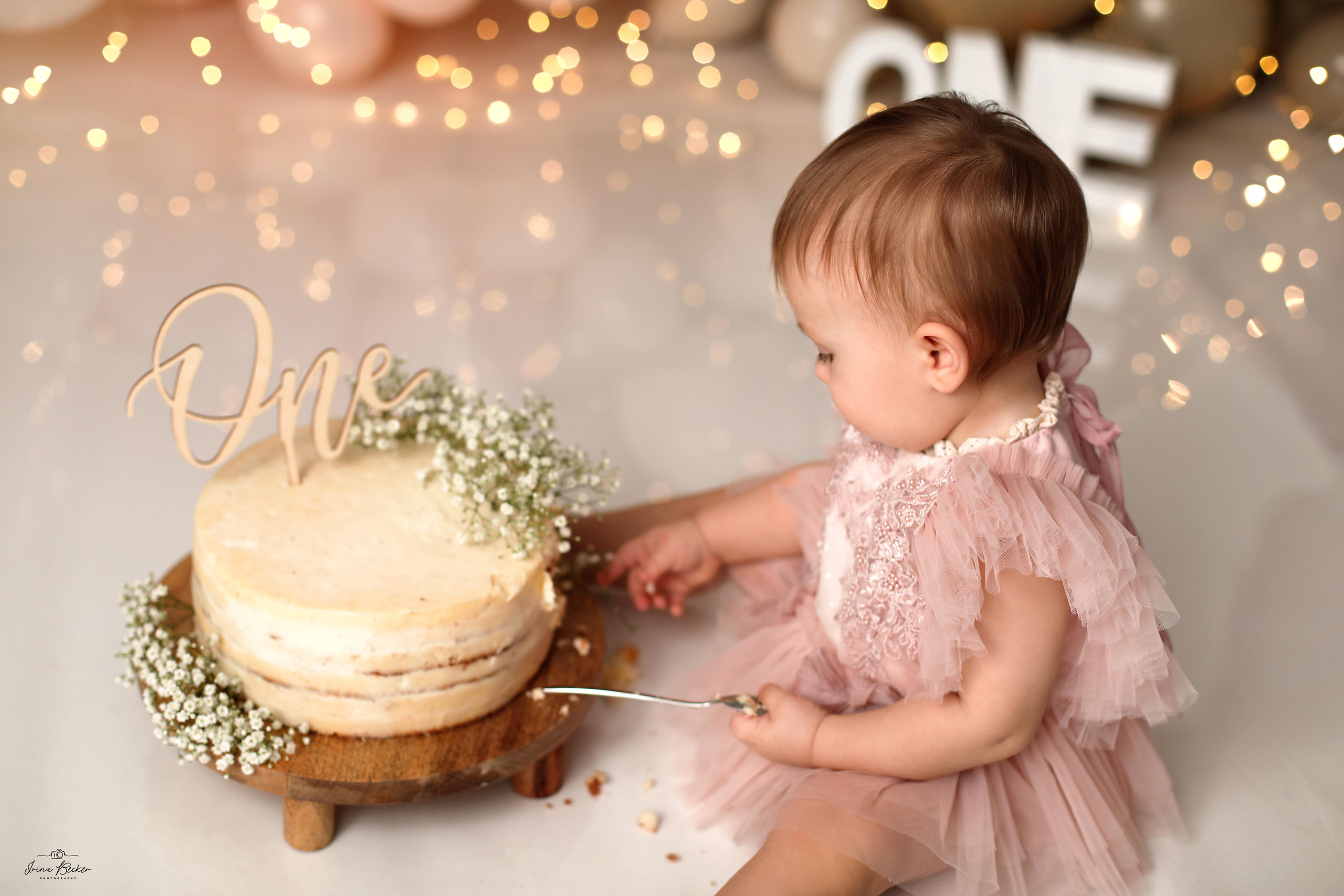 Babyfotograf Ulm; Babyfotograf Neu-Ulm; Babyfotograf Münsingen; Babyfotograf Metzingen; Babyfotograf Göppingen; Babyfotograf Tübingen; Babyfotograf Memmingen; Babyfotograf Reutlingen; Babyfotograf Stuttgart; Babyfotograf Günzburg; Babyfotograf Biberach an der Riss; Babyfotograf Alb-Donau-Kreis; Babyfotograf Bad Saulgau; Babyfotograf Bad Waldsee; Babyfotograf Ehingen; neugeborenenfotografie Ulm; neugeborenenfotografie Neu-Ulm; neugeborenenfotografie Stuttgart; neugeborenenfotografie Metzingen; neugeborenenfotografie Münsingen; neugeborenenfotografie Bad Saulgau; neugeborenenfotografie Bad Waldsee; neugeborenenfotografie Ehingen; neugeborenenfotografie Langenau; neugeborenenfotografie Ravensburg; neugeborenenfotografie Sigmaringen; Fograf Ulm; Fotograf Ehingen; Fotograf Bad Waldsee; Newborn Shooting Ulm; Babyshooting Ulm; Babyshooting Memmingen; Babyshooting Günzburg; Babyfotograf Laupheim; Babyfotograf Riedlingen; Babyfotograf Biberach an der Riß; pregnancy; Baby; Babyfotograf Biberach an der Riß; Babyfotograf Erbach; Babyfotograf Blaubeuren; Baby Photograph Ulm, cake-smash fotograf ulm, cake-smash stuttgart, cake-smash metzingen, erste geburtstag ulm, ein jahr alt