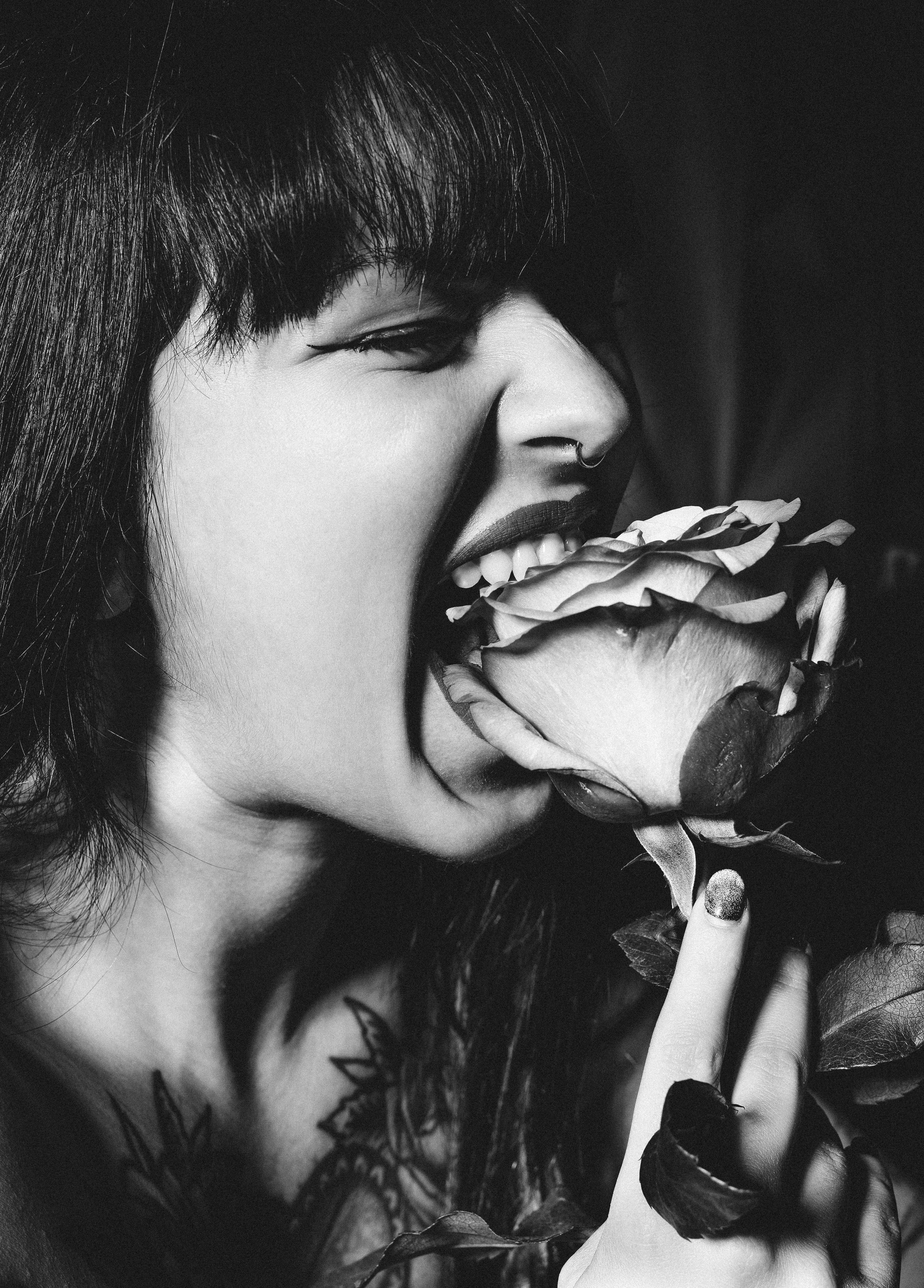 Rose on your lips. Diana Fedrigo | Fotografa matrimoni in Italia