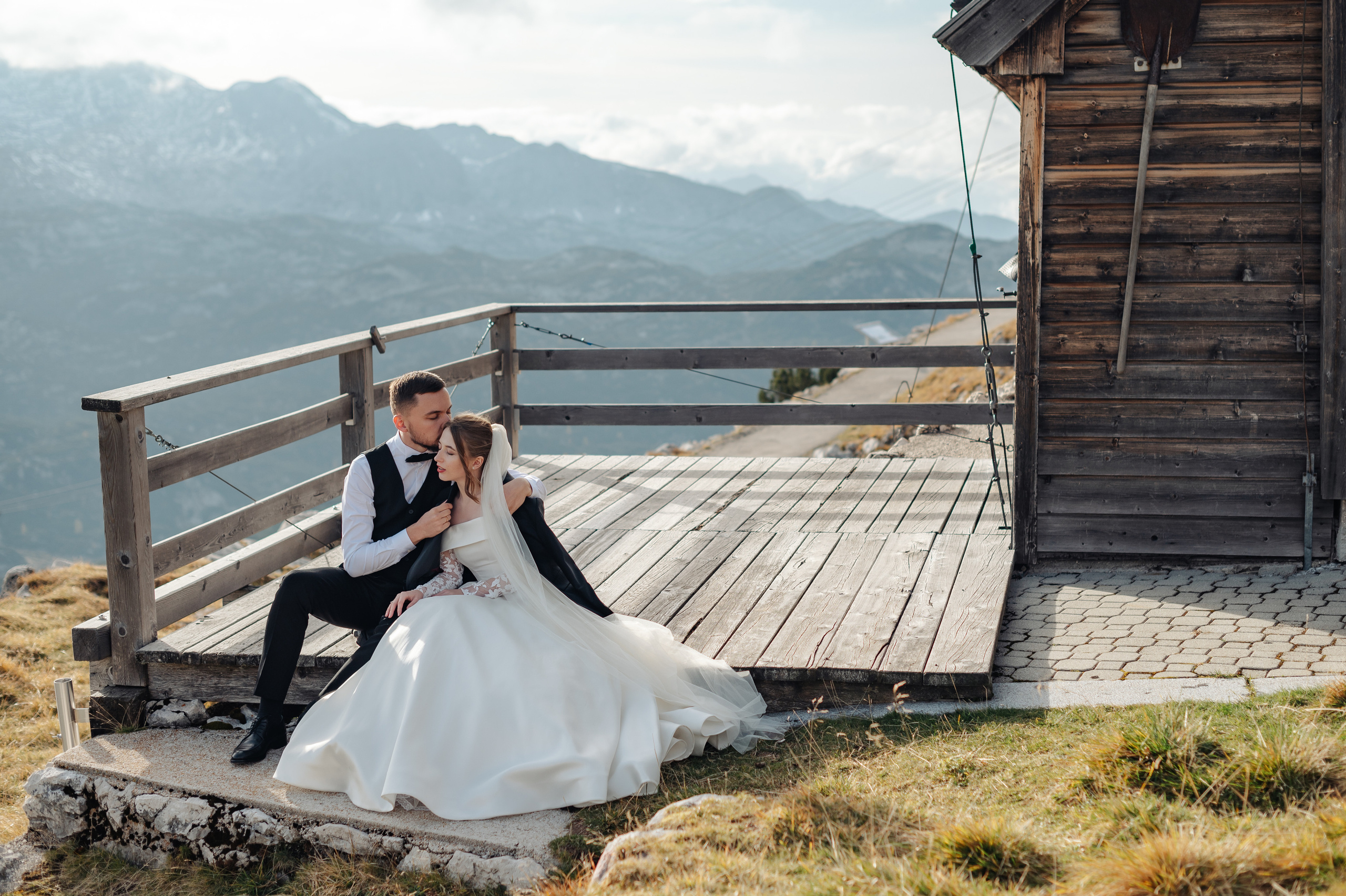 After Wedding shooting in Hallstatt, Austria