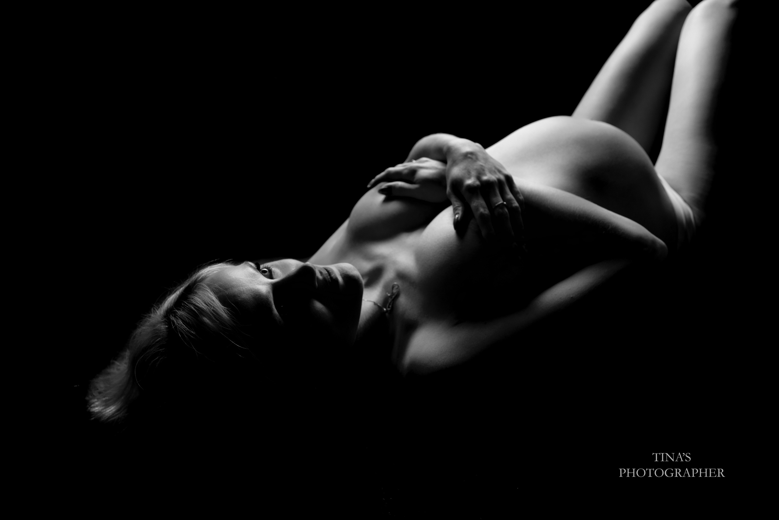 My Little White Studio - Tworzę magiczne fotografie dla Waszych dzieci. Fotograf Łódź - sesja ciążowa, noworodkowa, dziecięca. Studio w Łodzi