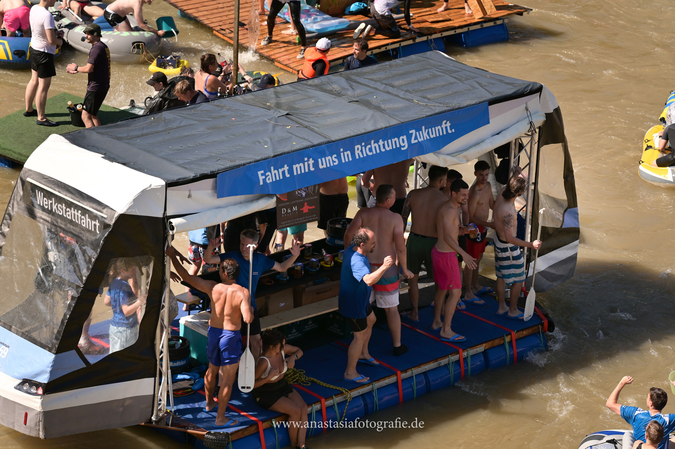 Nabada Ulm 2025. Newbornfotograf Kinderfotograf Ulm Familienfotograf Anastasia Neu-Ulm