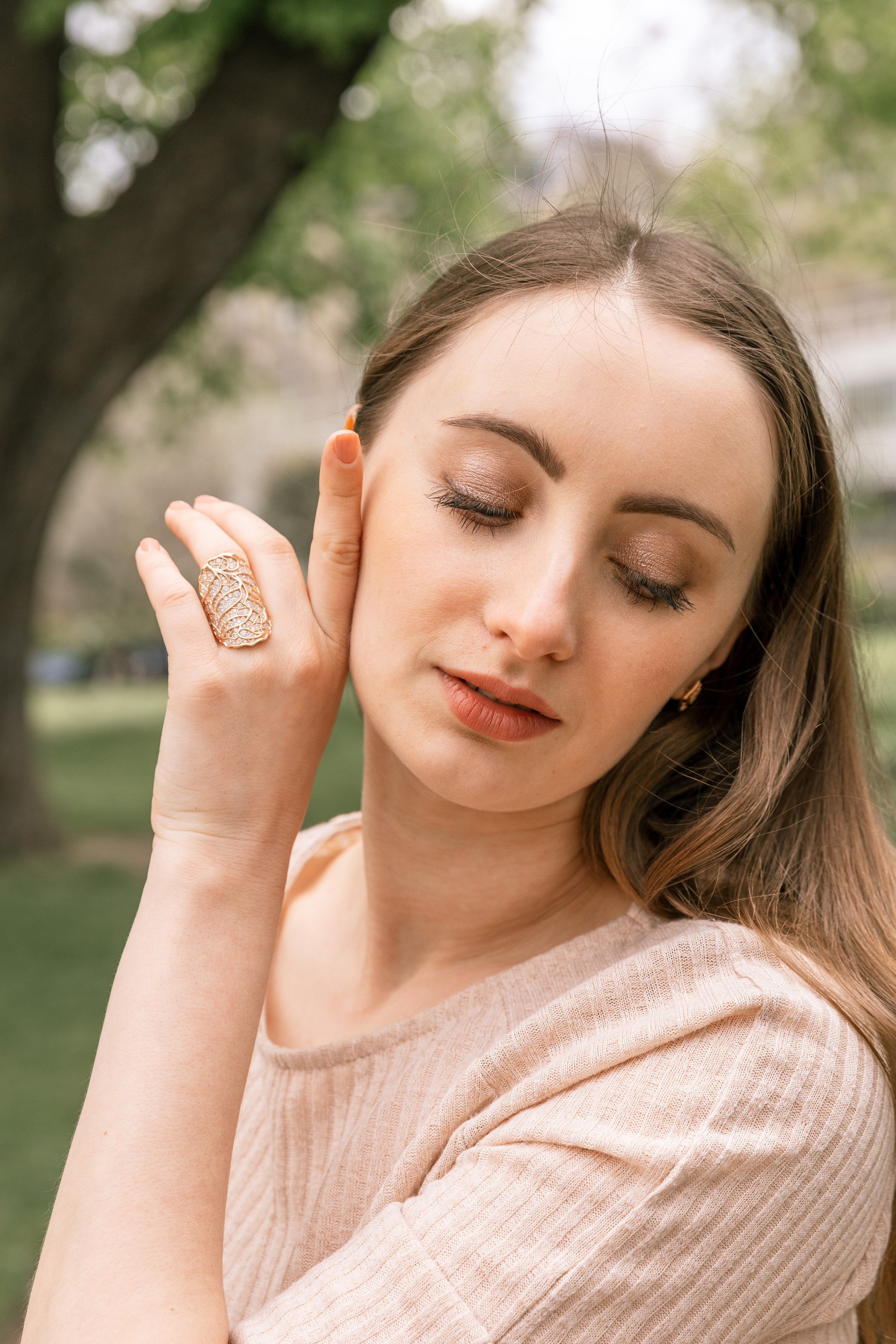 Goralska Paris. Elizaveta Razumova: Cinematic Photography for Love, Weddings, Portraits & Brands