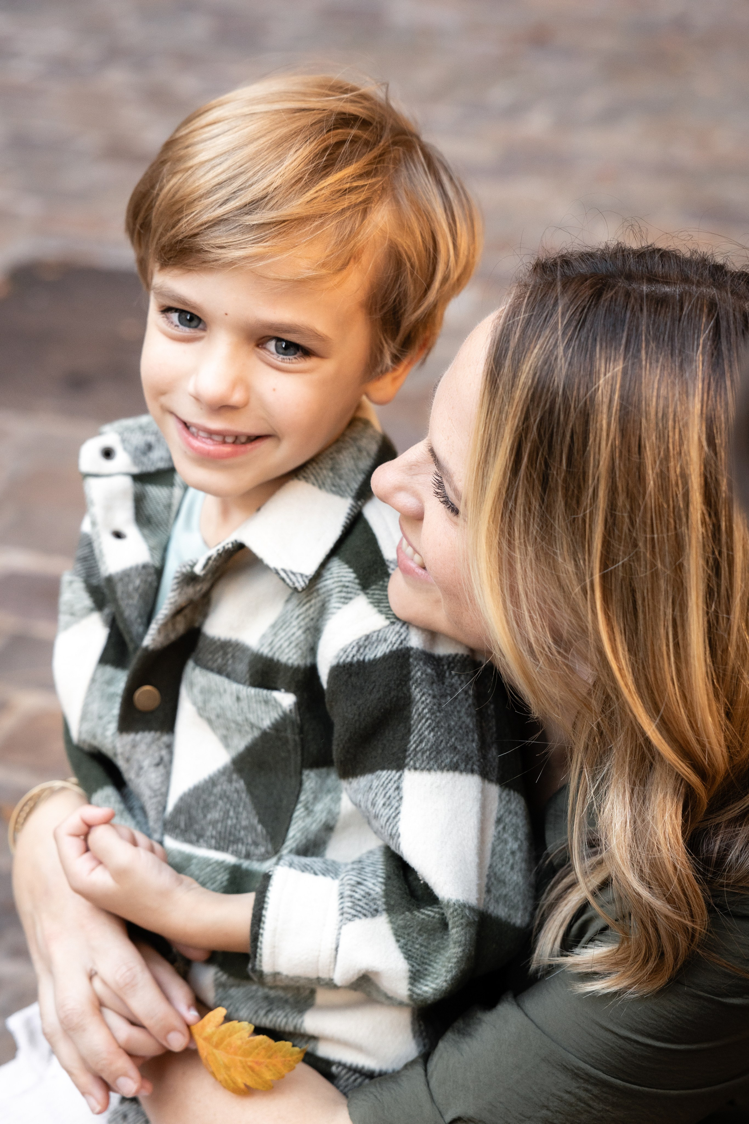 Семейная фотосъемка в стиле лайфстайл в Тулузе: душевная фотосессия для семьи экспатов. Евгения Смирнова — фотограф в Тулузе и юго-западной Франции