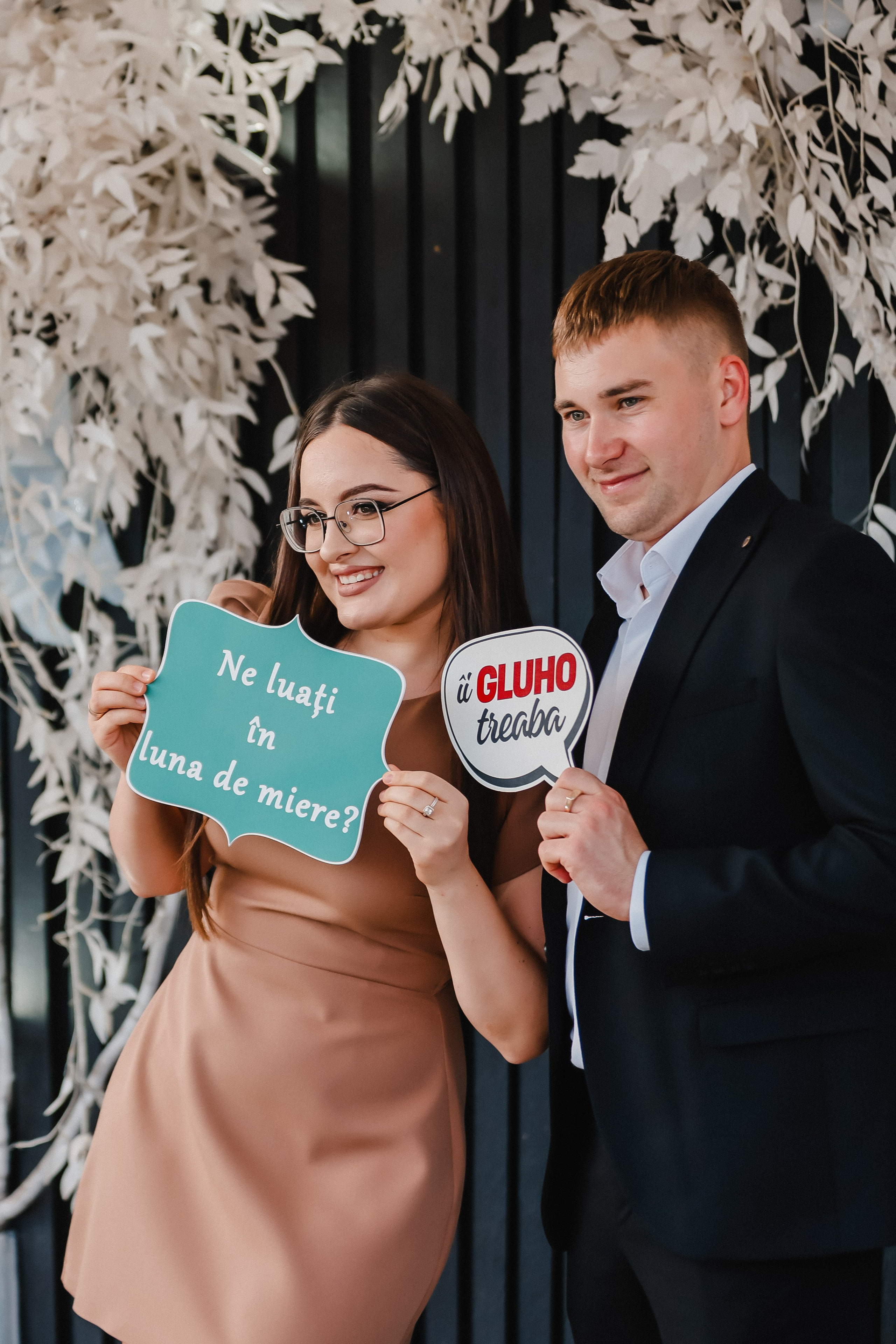 Cabina foto | EventBox.md | Cabina foto pentru nunta ta. Standart Studio - Servicii foto video pentru nuntă în Moldova Chișinău