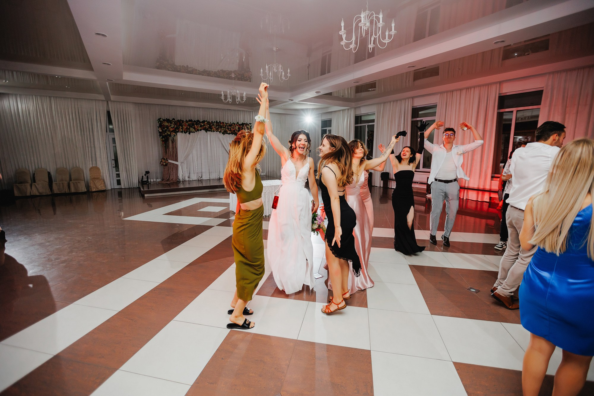 Ecaterina si Bastien. Fotograf și videograf de nuntă R. Moldova, Romania