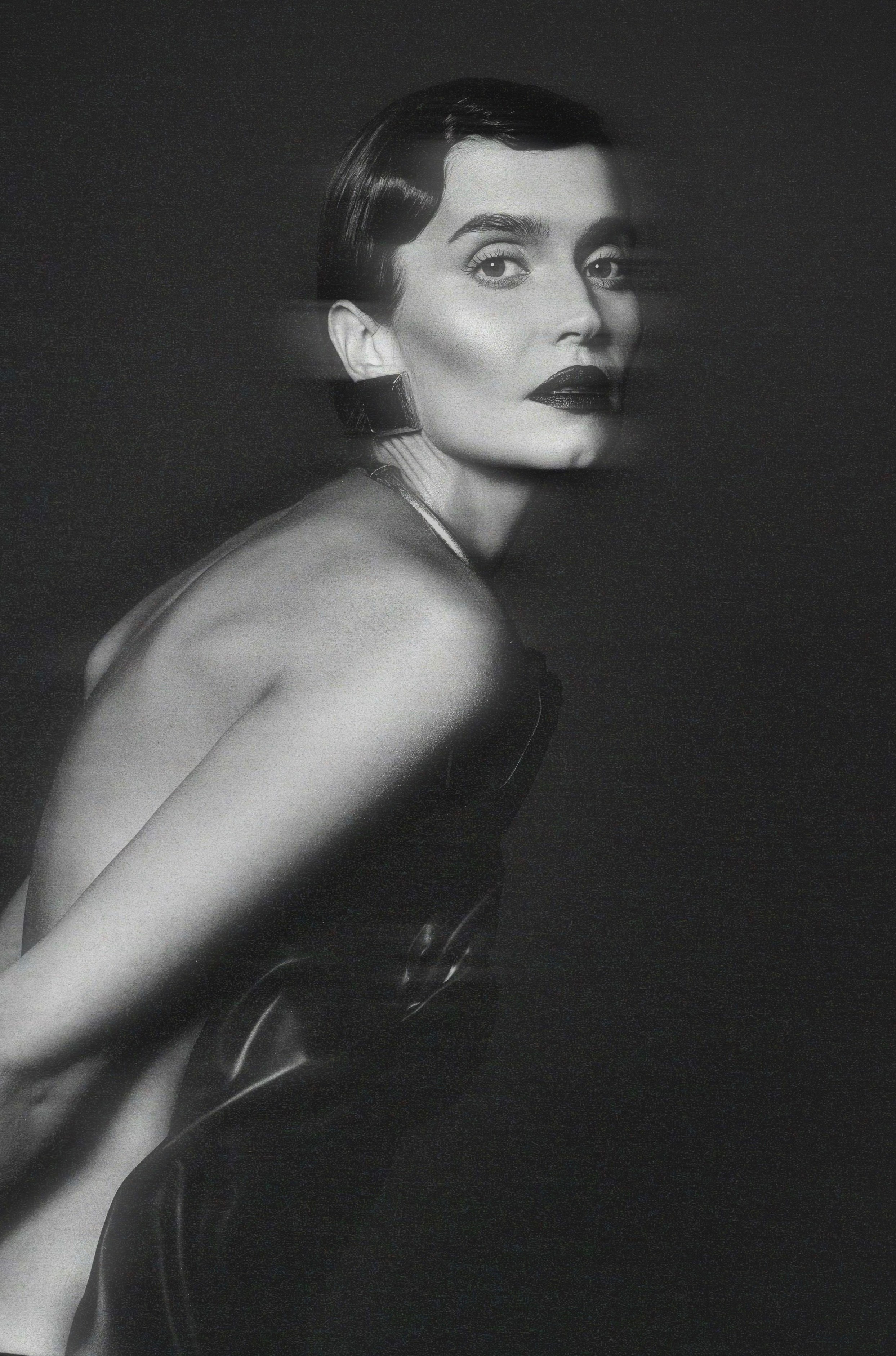 Professioneller Studiofotograf in München – Fotos, Content Creation, Shooting für jeden Anlass. Fotostudio Aesthetic Space in München. Fotostudio mieten ab 1 Stunde