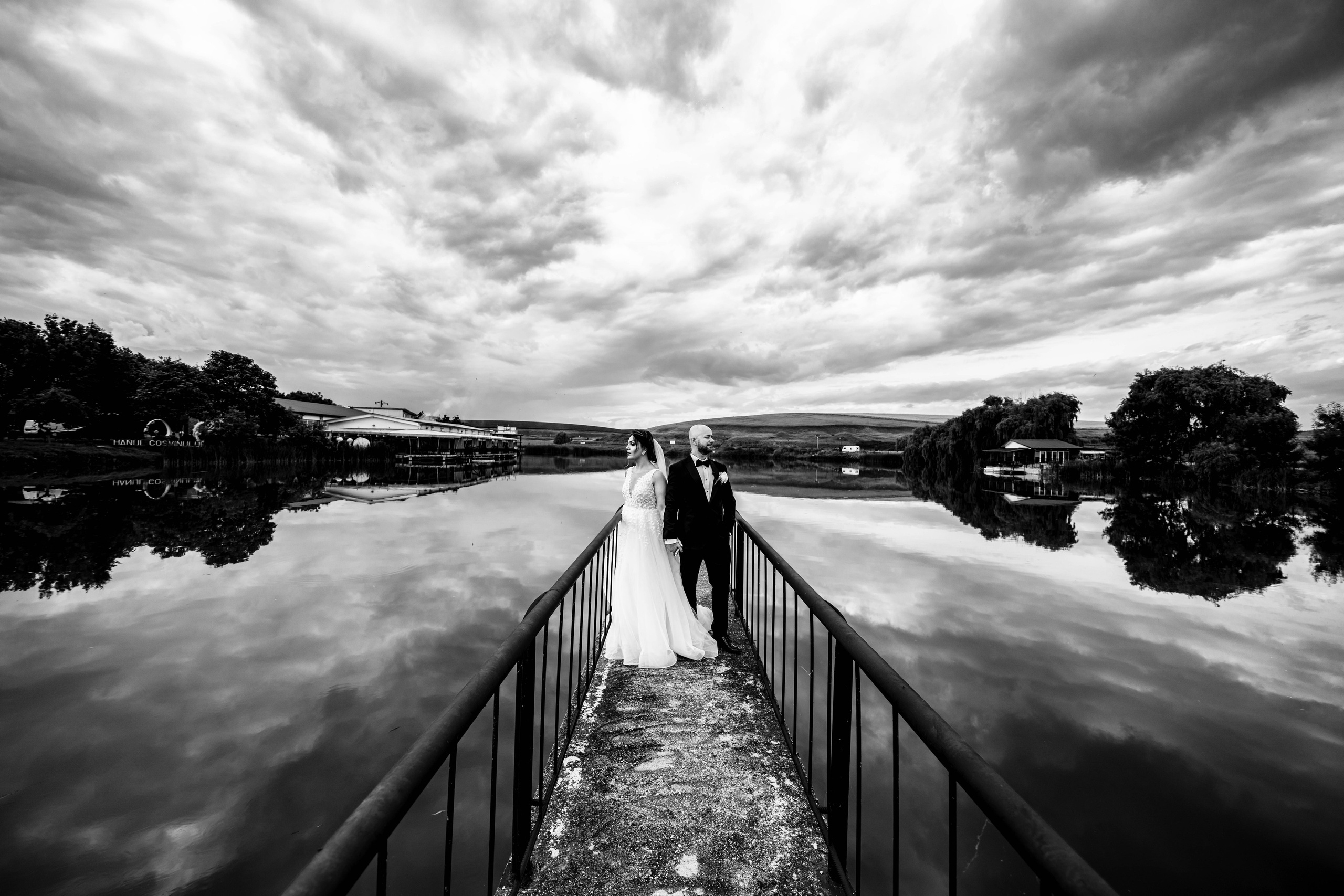 Crina & Cătălin. Acasă