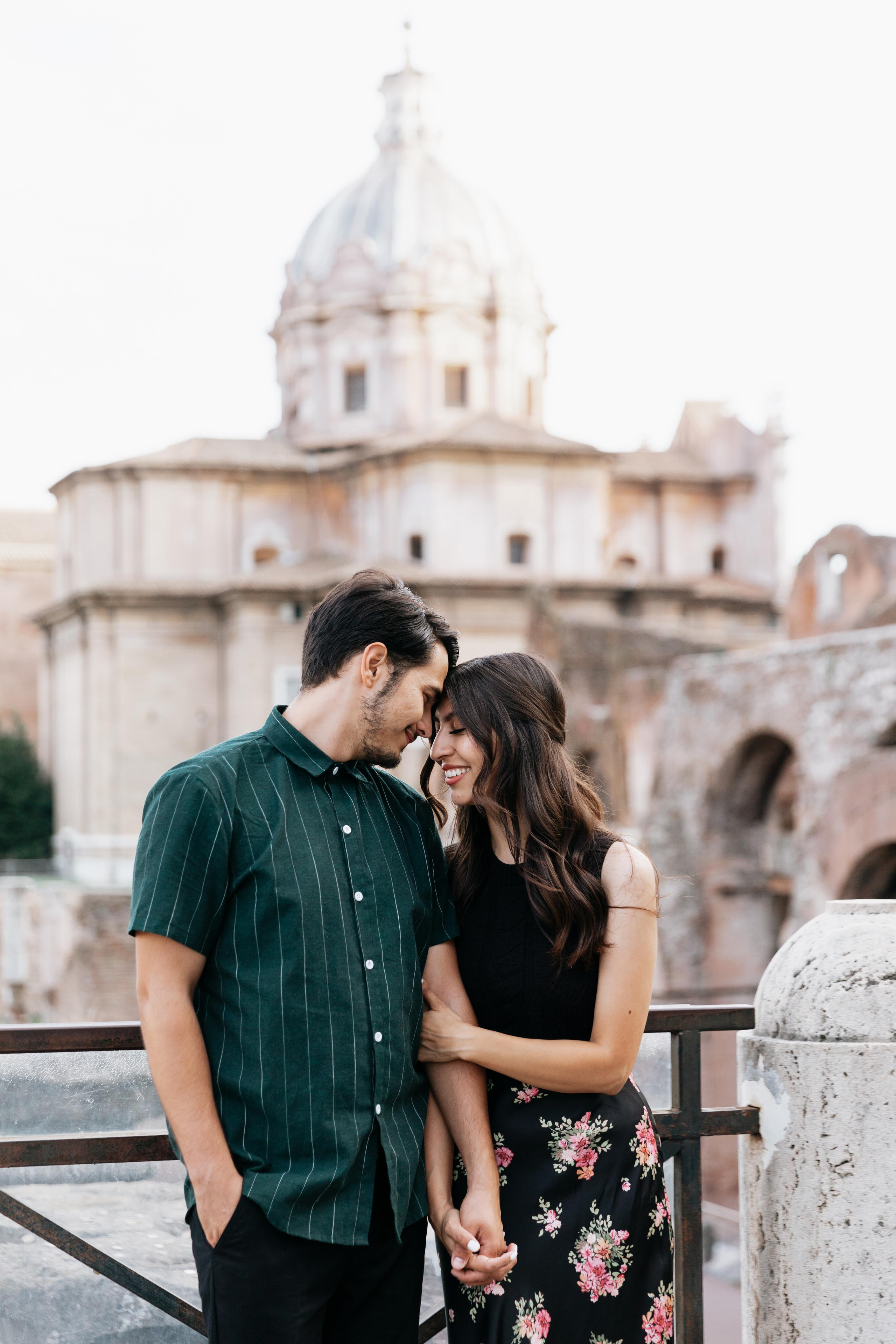 Couple photoshoot. Photographer in Rome