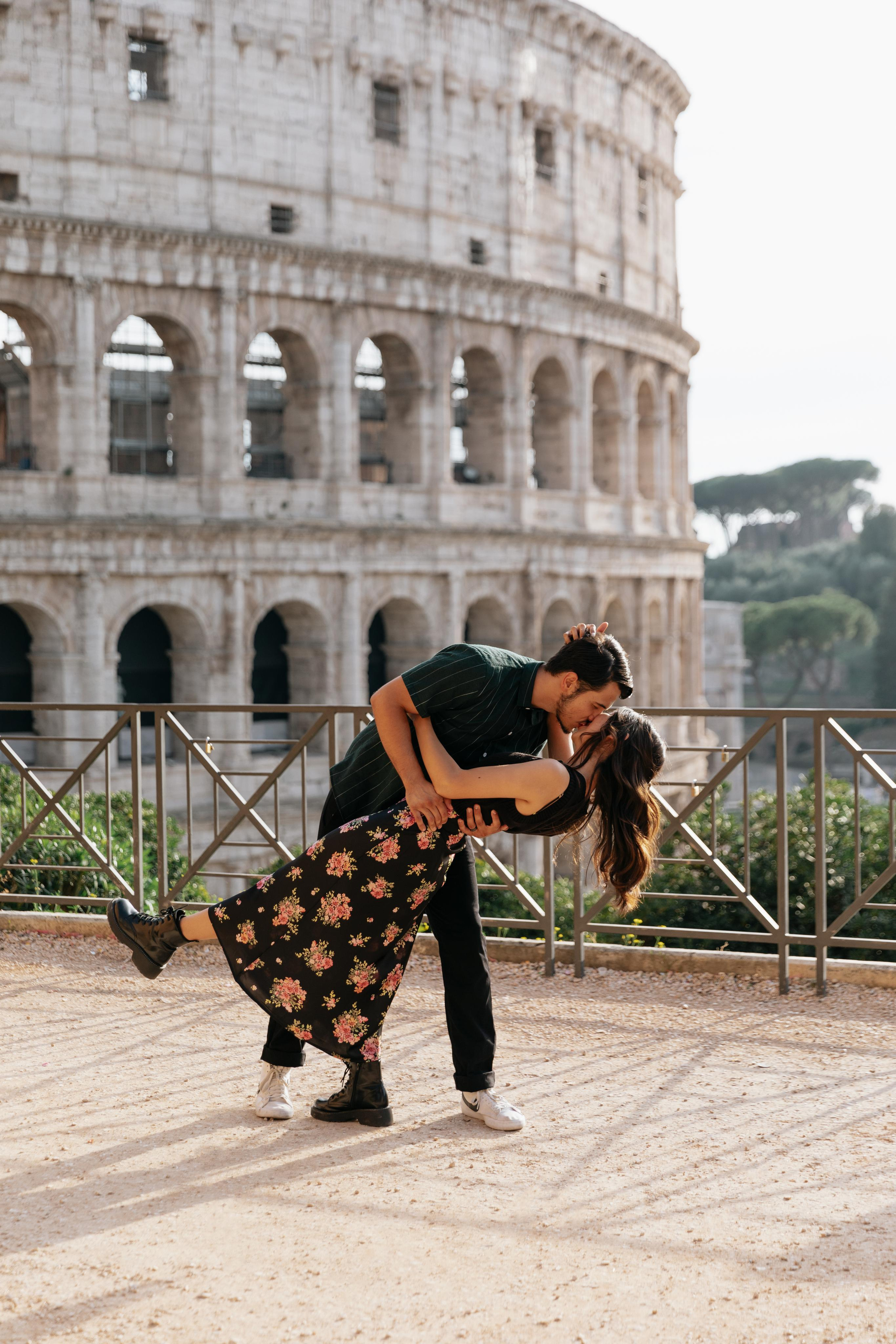 Couple photoshoot. Photographer in Rome