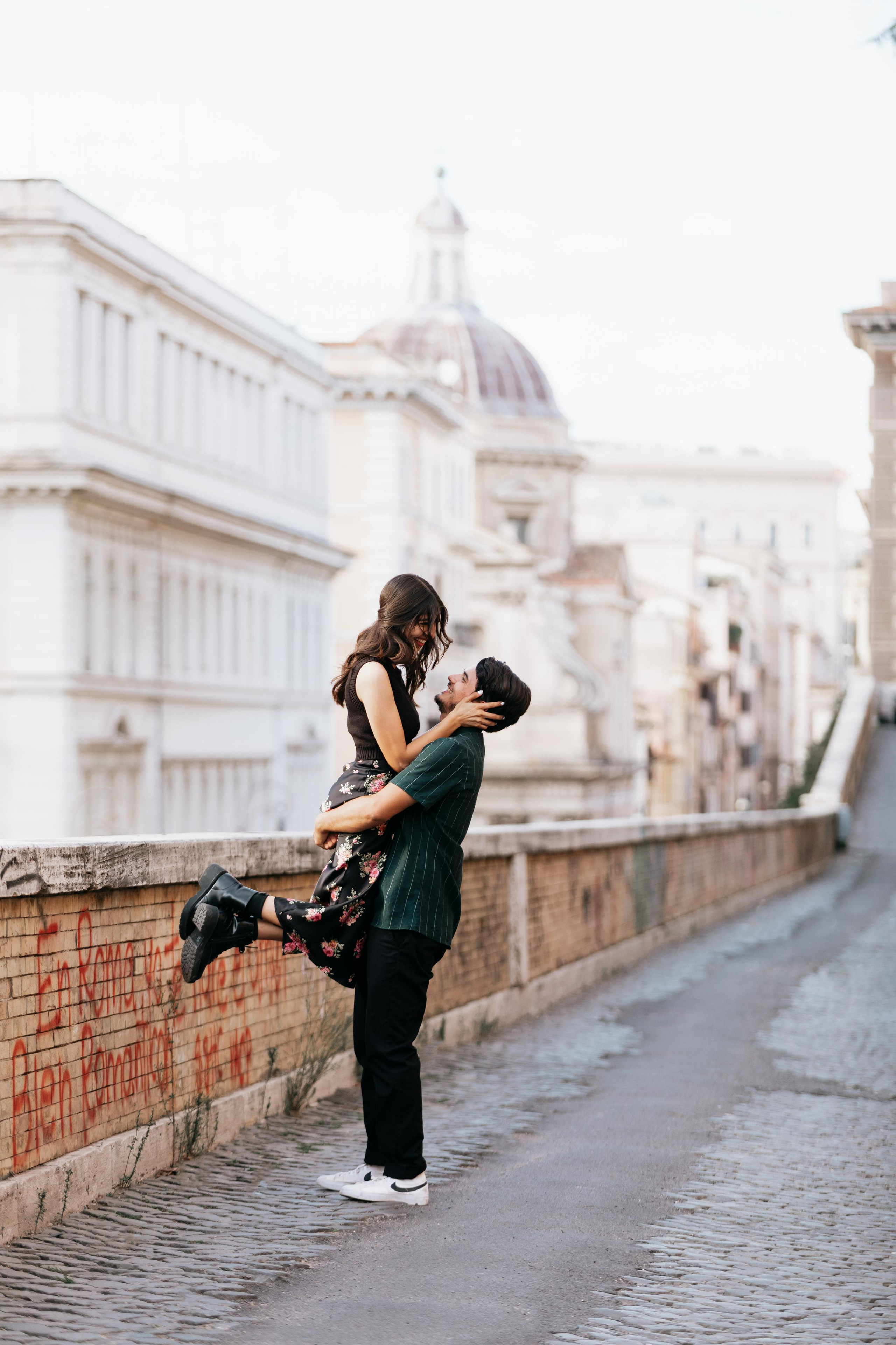 Couple photoshoot. Photographer in Rome