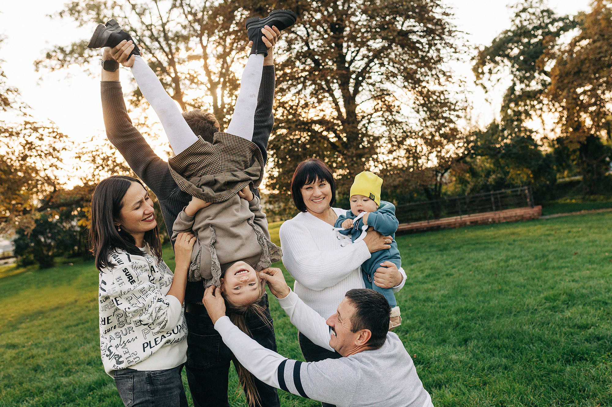Семейная фотосессия в Праге. Вышеград. Семейный и свадебный фотограф в Праге Наталья Федори