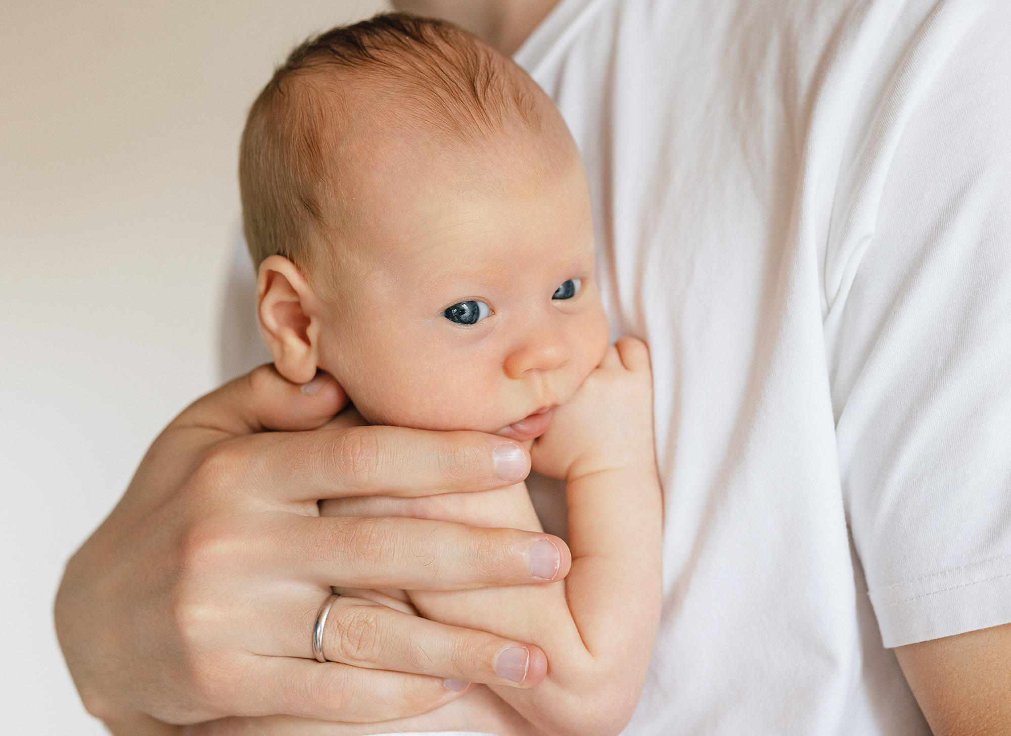 Elena in Troja bridge. Rodinný a svatební fotograf v Praze