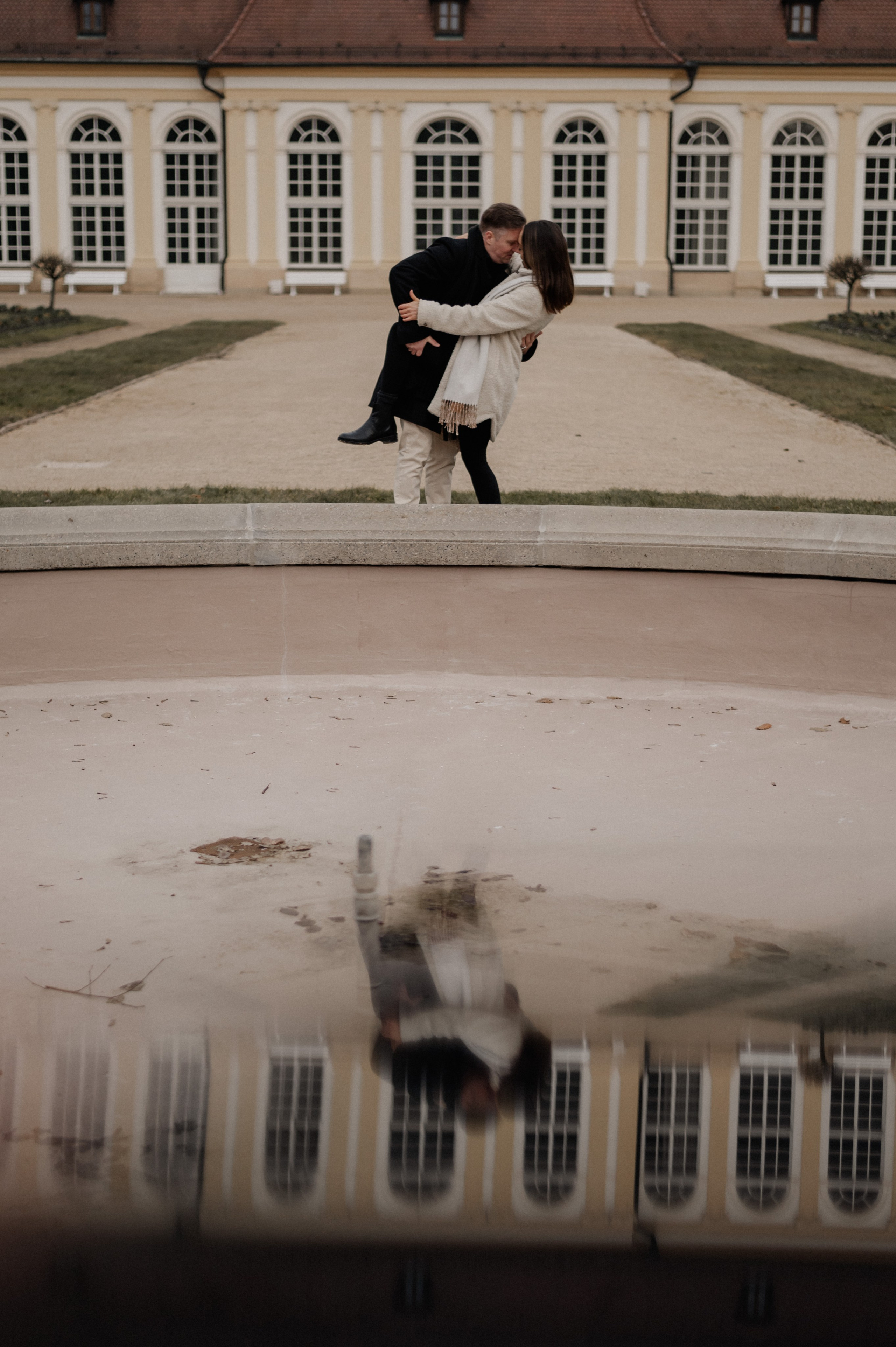 Love Story in Hofgarten Ansbach. Фотограф в Нюрнберге Ирина Менерт из Ансбаха
