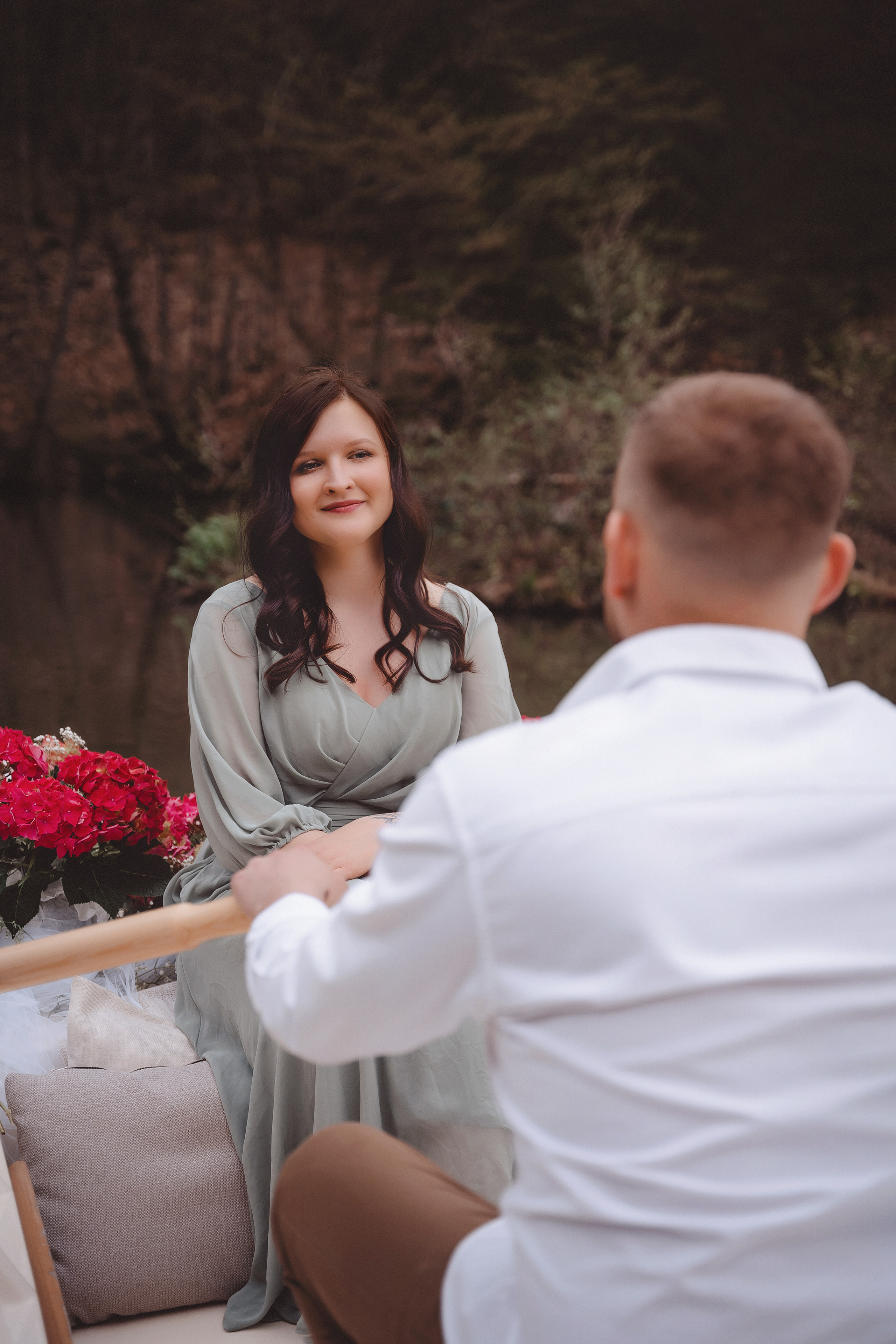 Romantisches Paarshooting am See. Portraitfotografie in Gründau Elena Ohnstedt