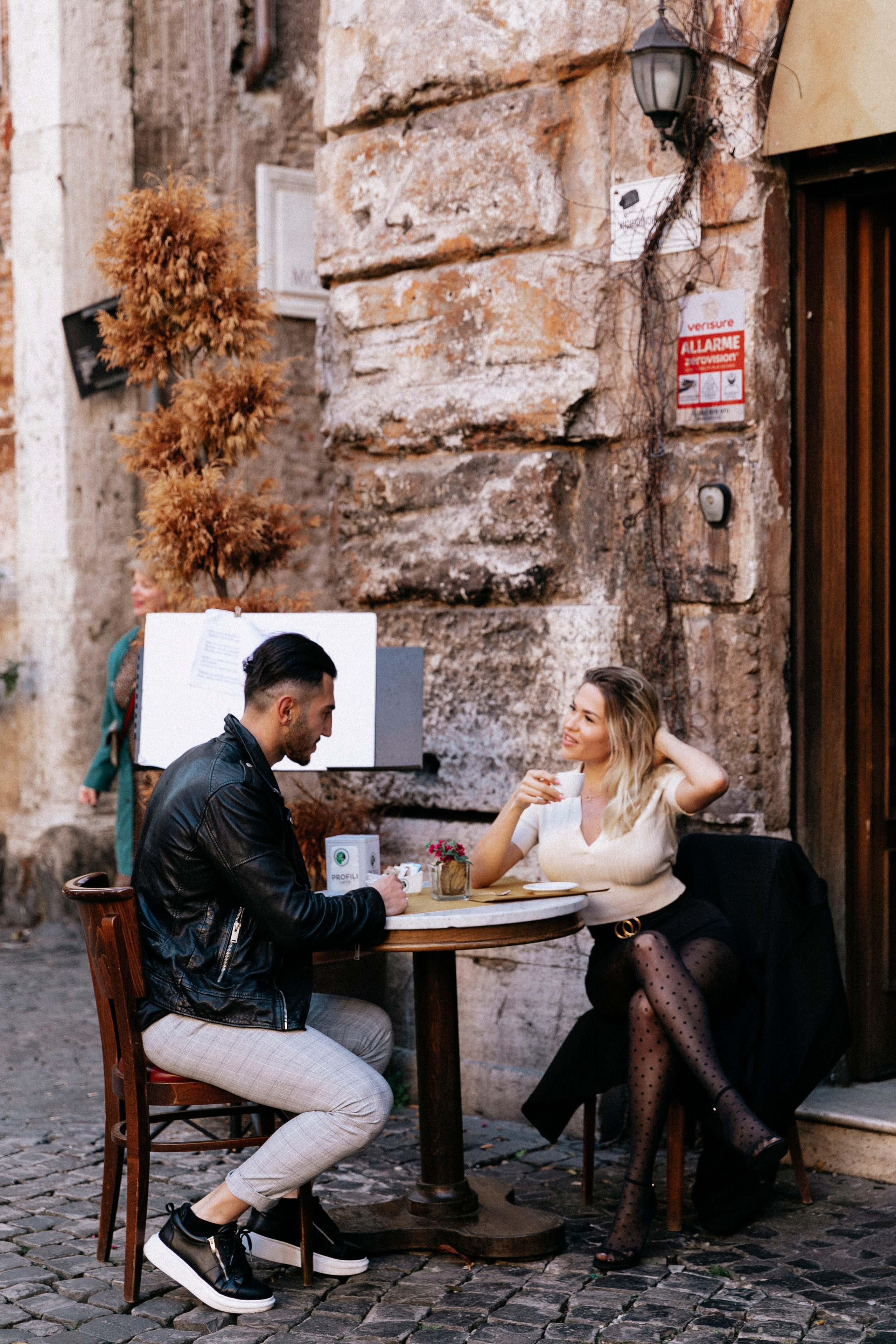The Roman Streets. Photographer in Rome