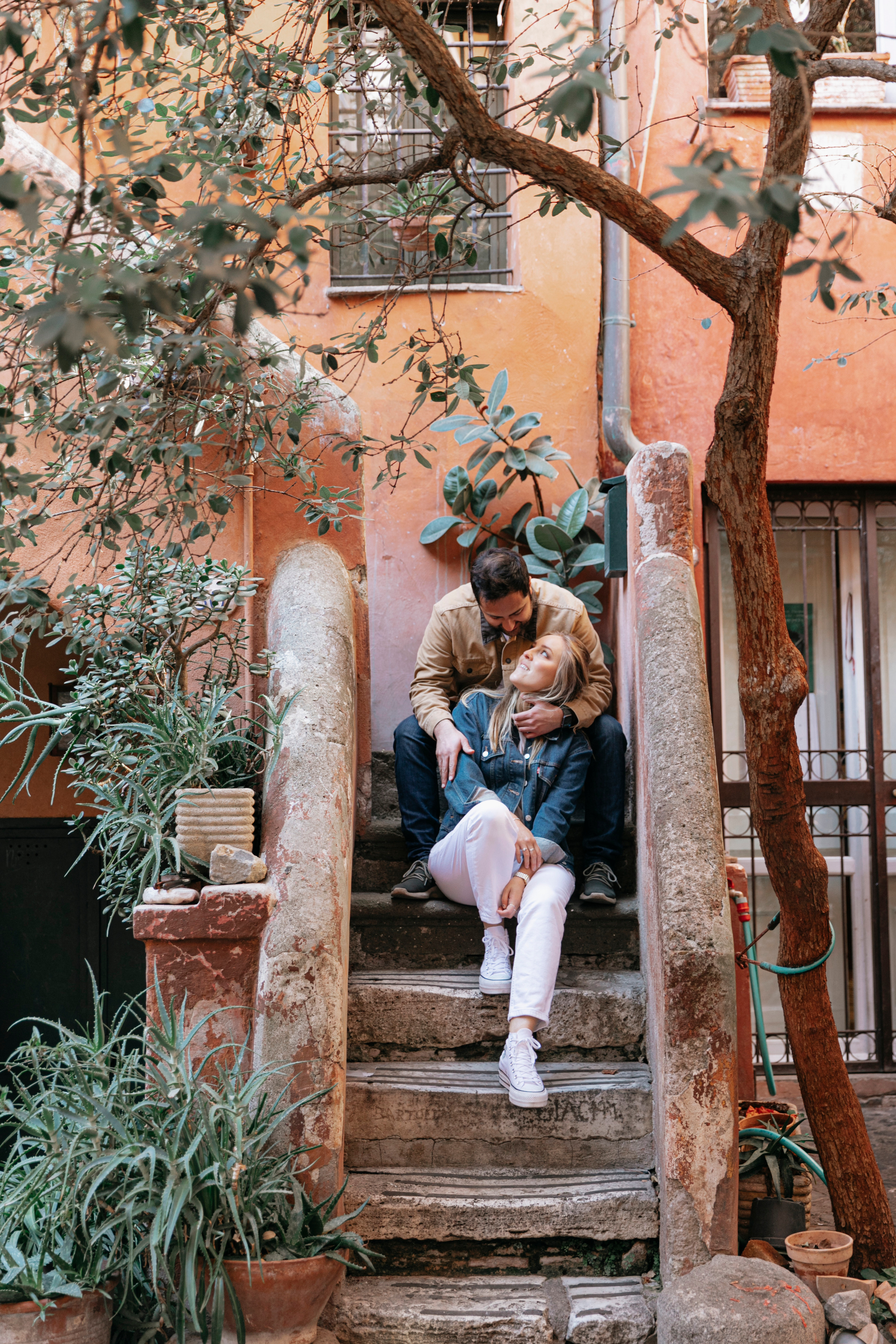The Roman Streets. Photographer in Rome
