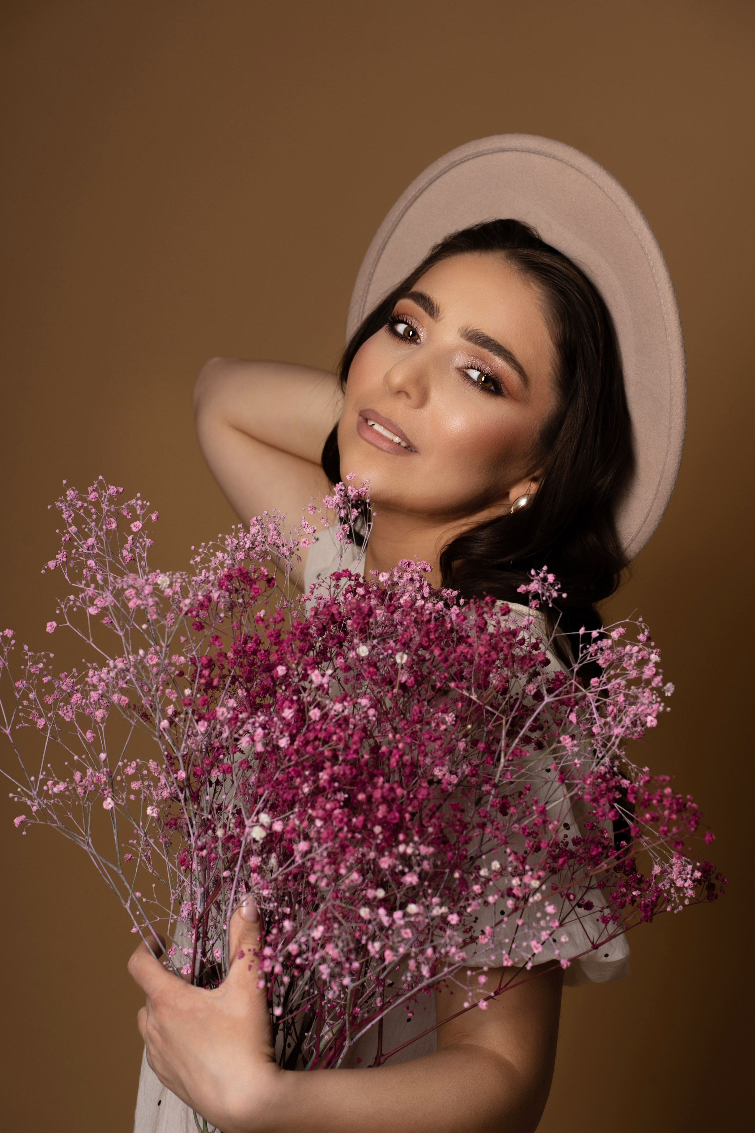 Ladies. Photographer in Paris