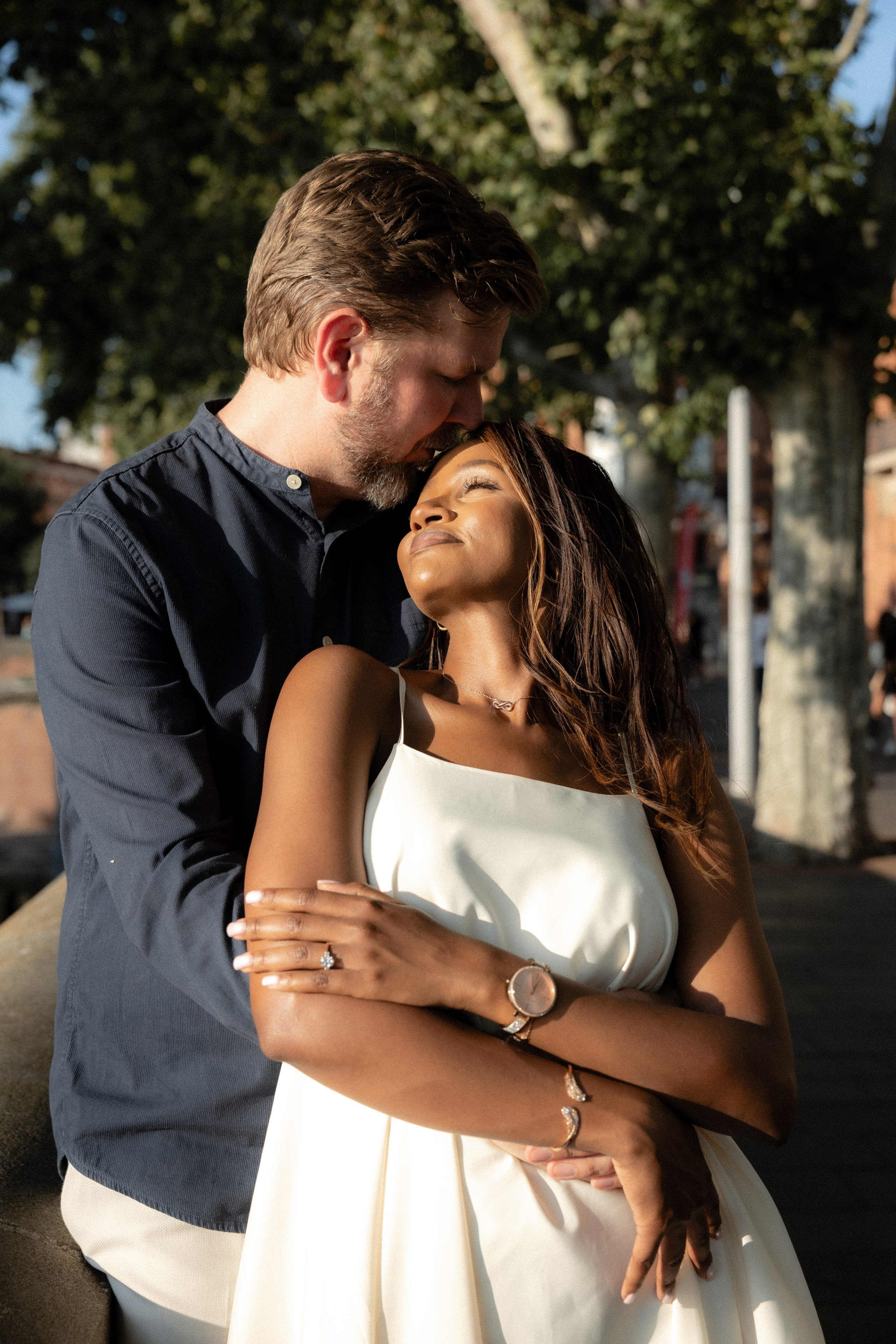 Engagement loves tory photoshoot in Toulouse. Anah & Andrew. Eugenie Smirnova — wedding, corporate and lifestyle photographer in Toulouse and Southwest France