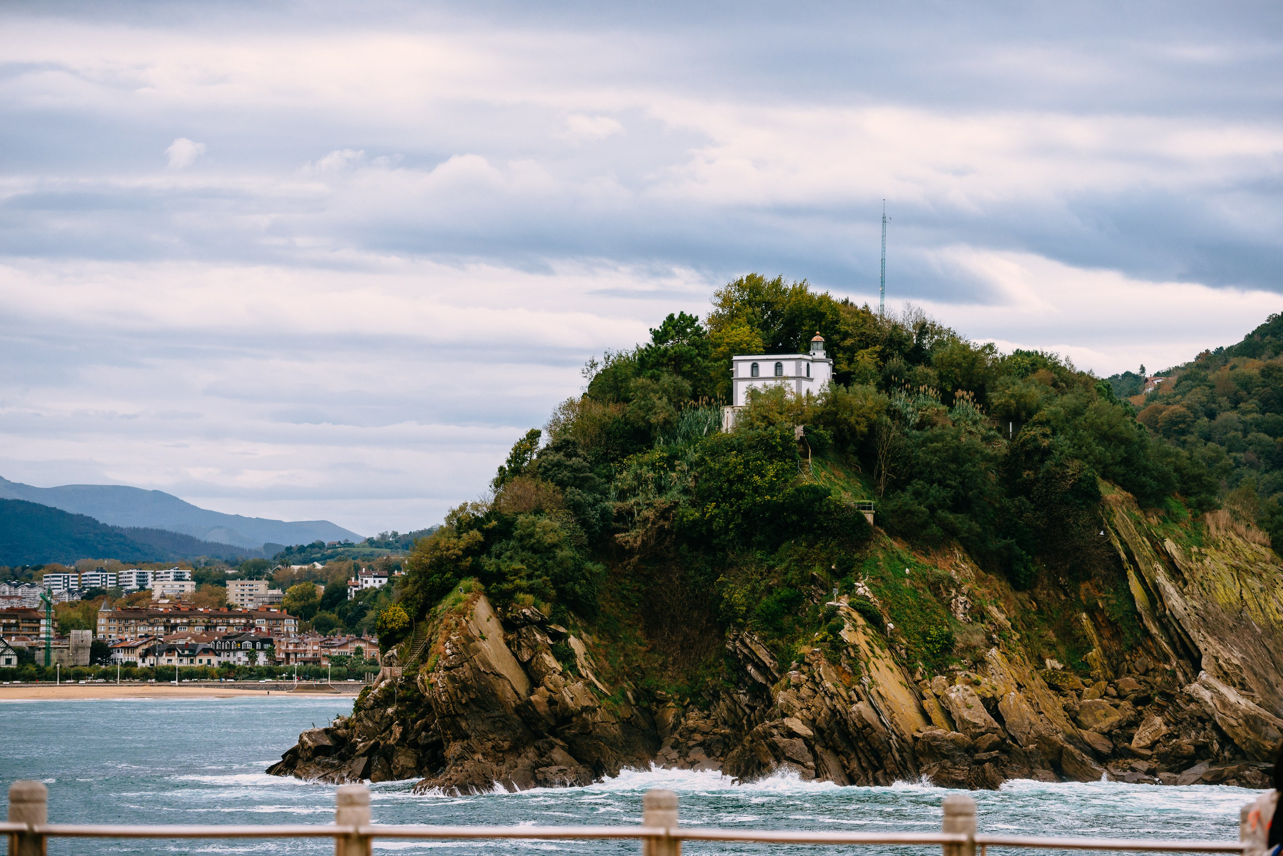 Mariage proposal in San-Sebastian Basque country. Photographer in Bilbao Irina Makou