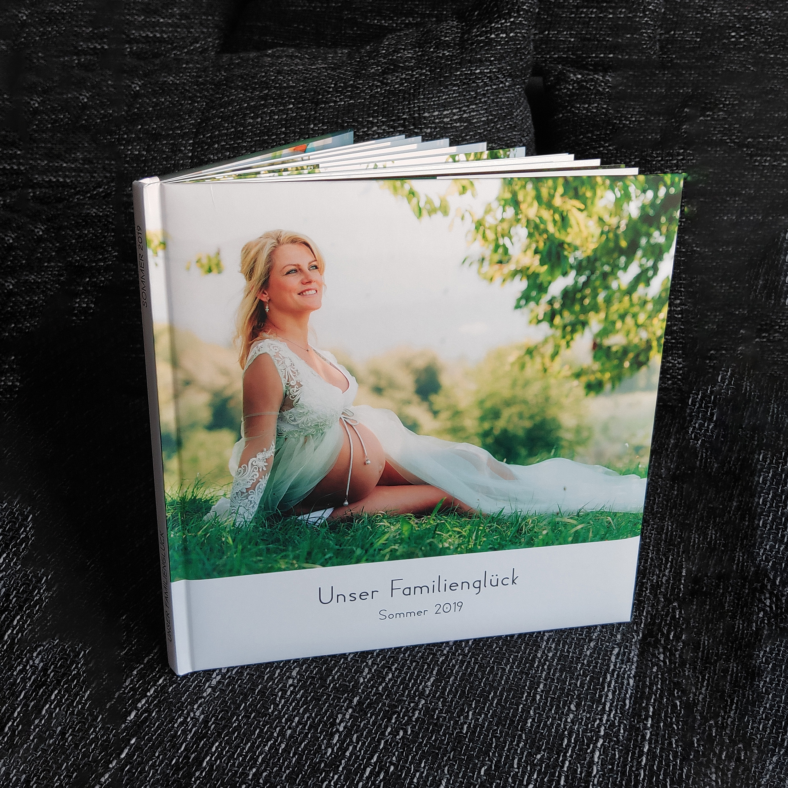 Babybauch Fotoshooting. Fotograf in Freiburg, Meerim Kaufmann