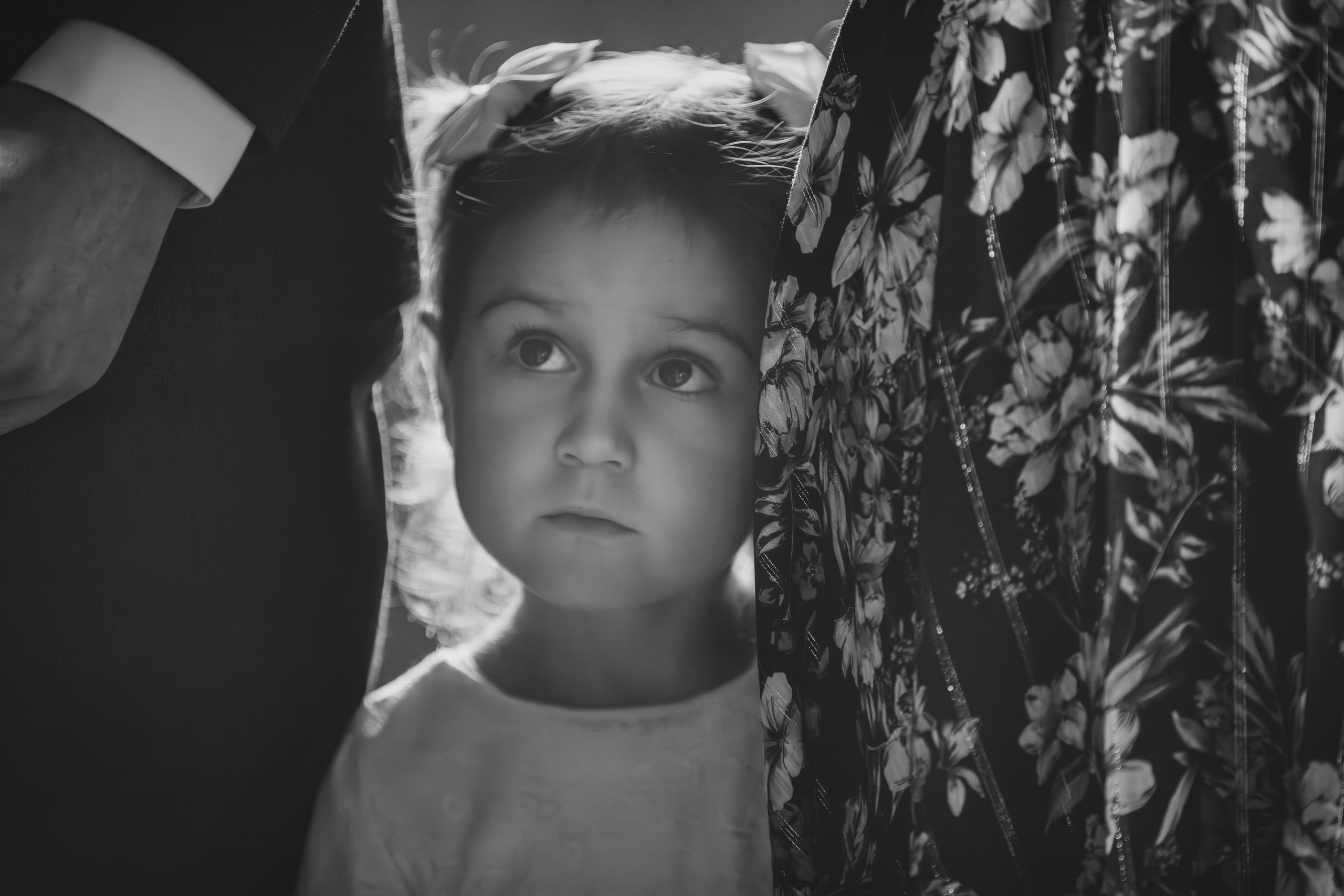 fotograf botez , fotografie botez Botoșani, fotograf Alin Chirilă, amintiri botez, fotografii botez, botez Miruna Parascheva, fotograf copii, fotografie botez în Botoșani-alt="botez , fotografie botez Alin Chirilă, amintiri botez, fotografii emoționante botez Botoșani"-- fotografii-botez-bebelus- amintiri-botez-micuț- moment-sfânt-crestinare- fotografie-emotionanta-botez- detalii-botez-bebelusi- parinti-fericiti-la-botez- fotograf-botez-profesionist- botez-in-biserica-ortodoxa- micuț-botezat-cu-emoție- zâmbete-și-lacrimi-la-botez- bebeluș-la-cristelniță- decor-botez-colorat- botez-cu-dragoste-și-credință- emotie-pura-la-botez- fotograf-botez-botosani- botez-iasi-suceava-fotograf- amintiri-nepretuite-botez-- Preotul ținându-l pe micuțul Mathias Gabriel la botez, în biserica Înălțarea Domnului, Copălău - Detalii de la botezul lui Mathias – lumânare, trusou și icoană - Familia lui Mathias Gabriel alături de micuț, în ziua botezului - Portret emoționant cu mama și bebelușul în brațe, în biserică,fotograf profesionist evenimente Botoșani, Iași, Suceava, Fălticeni, Bacău, Pașcani, Roman - AlinoFotoStudio by Alin Chirilă - servicii foto nuntă, botez, cununie, ședințe foto creative, albume personalizate, fotografii emoționante și calitative pentru cele mai importante momente din viață,fotograf nuntă Botoșani Alin Chirilă, ședință foto botez Iași - AlinoFotoStudio, servicii fotograf profesionist evenimente Suceava, fotograf cununie civilă Fălticeni - Alin Chirilă, album foto nuntă personalizat Bacău.“Bebeluș botezat în biserică, ținut în brațe de nași” • “Detaliu cu lumânarea de botez decorată cu flori albe” • “Părinți emoționați alături de copilul lor la ceremonia de botez” • “Masa festivă de botez cu decor tematic și tort personalizat” • “Momentul în care preotul toarnă apă sfințită pe fruntea bebelușului” “Bebeluș în rochie albă de botez, zâmbind în brațele mamei” • “Detaliu cu cruciulița de botez așezată pe o pernă de satin” • “Părinți și nași aprinzând lumânările în timpul ceremoniei de botez” • “Tort de botez decorat cu figurine tematice și numele copilului” • “Copil botezat dormind liniștit în pătuțul decorat festiv” • “Momentul în care preotul binecuvântează copilul în fața altarului” • “Invitați adunându-se în jurul mesei festive la petrecerea de botez” • “Bebeluș ținând în mână o jucărie personalizată primită la botez” • “Familie fericită pozând împreună după ceremonia de botez” • “Decor tematic cu baloane și flori la locația petrecerii de botez” fotograf Botoșani fotograf evenimente fotograf botez Alin Chirila fotograf alinofotostudio.fotograf botez Amelis Maria, fotografie botez Botoșani, fotograf Alin Chirilă, amintiri botez, fotografii botez, botez Amelis Maria, fotograf copii, fotografie botez în Botoșani,